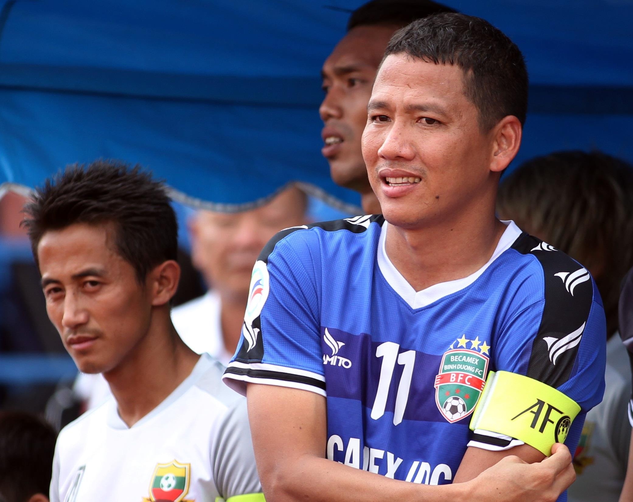 Anh Duc vua chi dao, vua ghi ban va kien tao o AFC Cup 2019 hinh anh