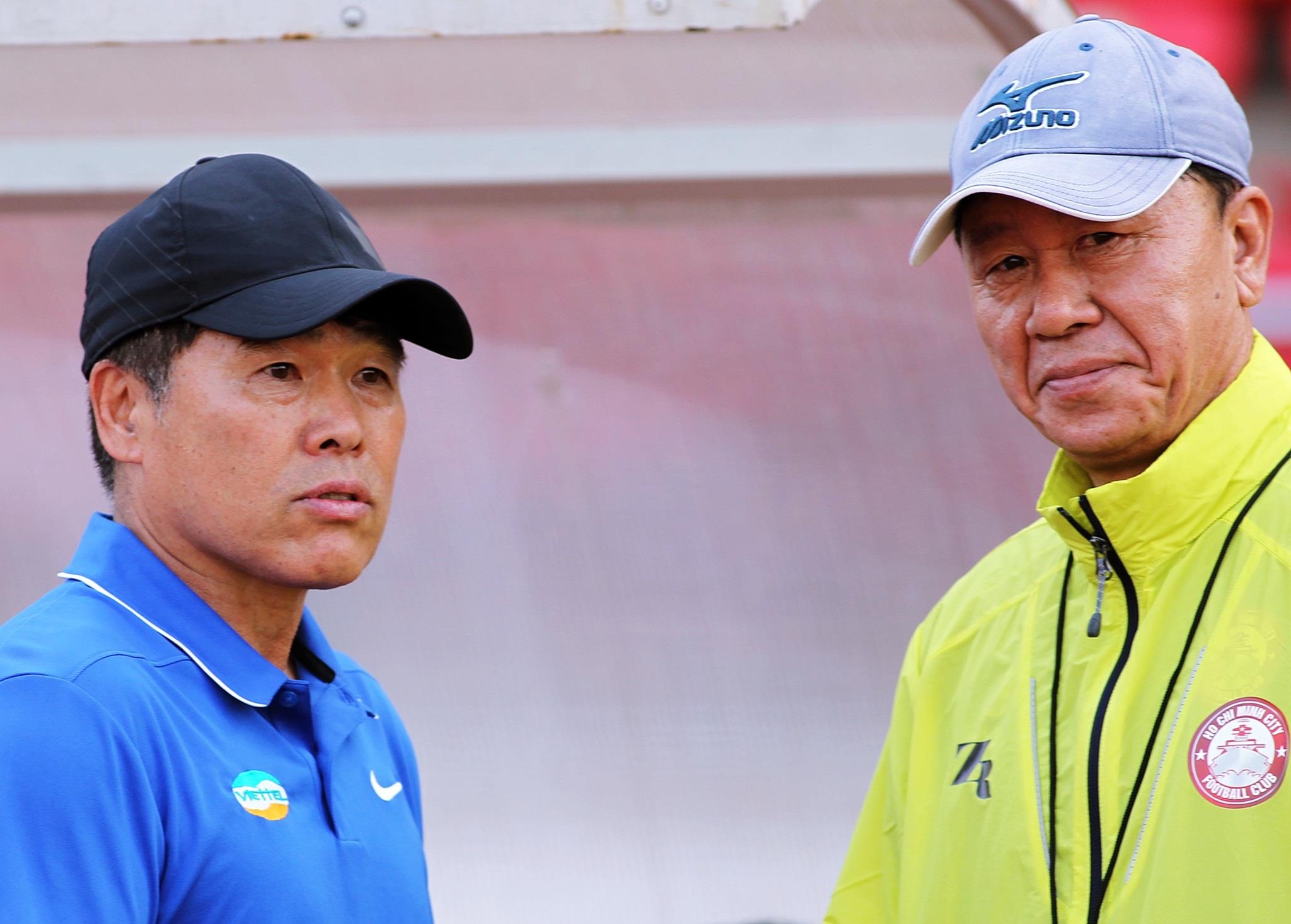 noi chien hlv han quoc o v league,  hai hlv han quoc noi chien bong da viet nam anh 2