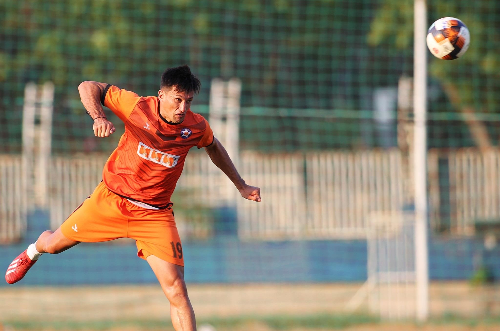 le huynh duc day do duc chinh,  duc chinh va do merlo tap dut diem anh 6