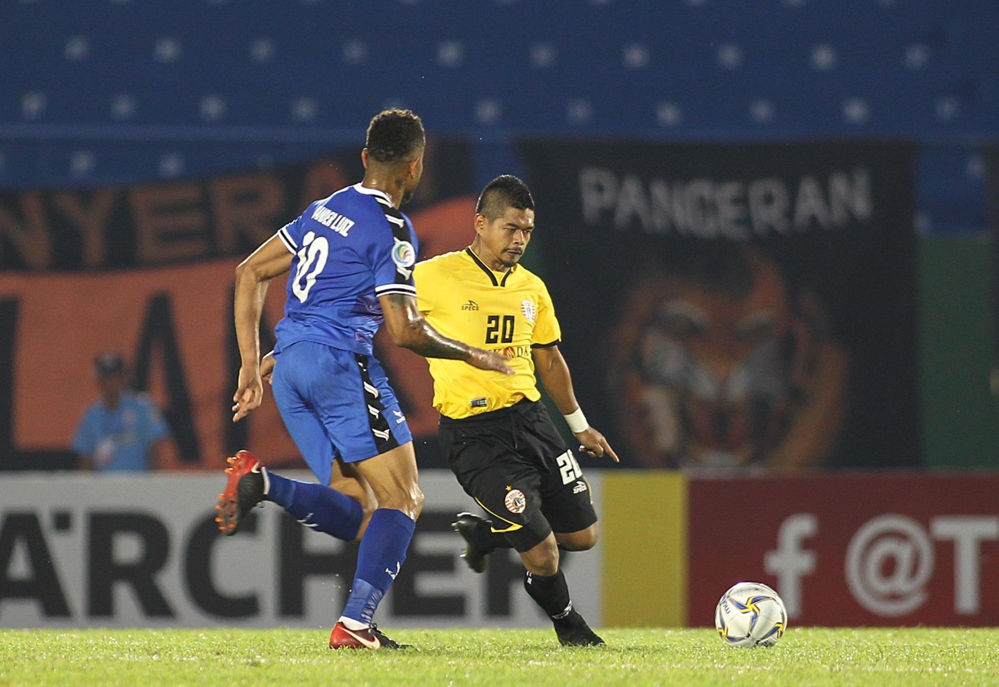 Anh Duc ghi ban,  anh duc stat anh 4