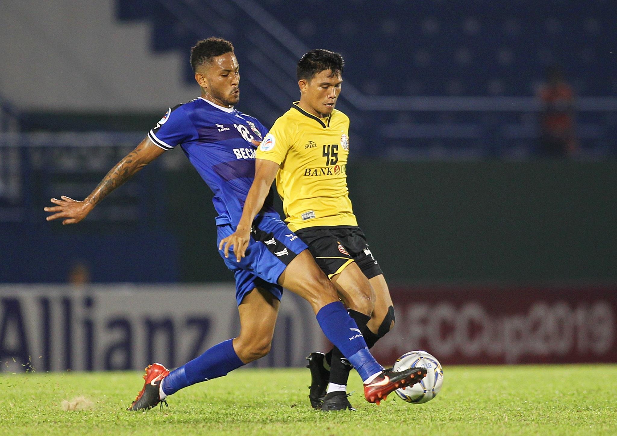 Anh Duc toa sang Binh Duong chien thang,  Binh Duong thang AFC Cup anh 2