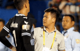 Thu mon Tan Truong tu ai vi bi CDV chui sau sai lam o V.League hinh anh