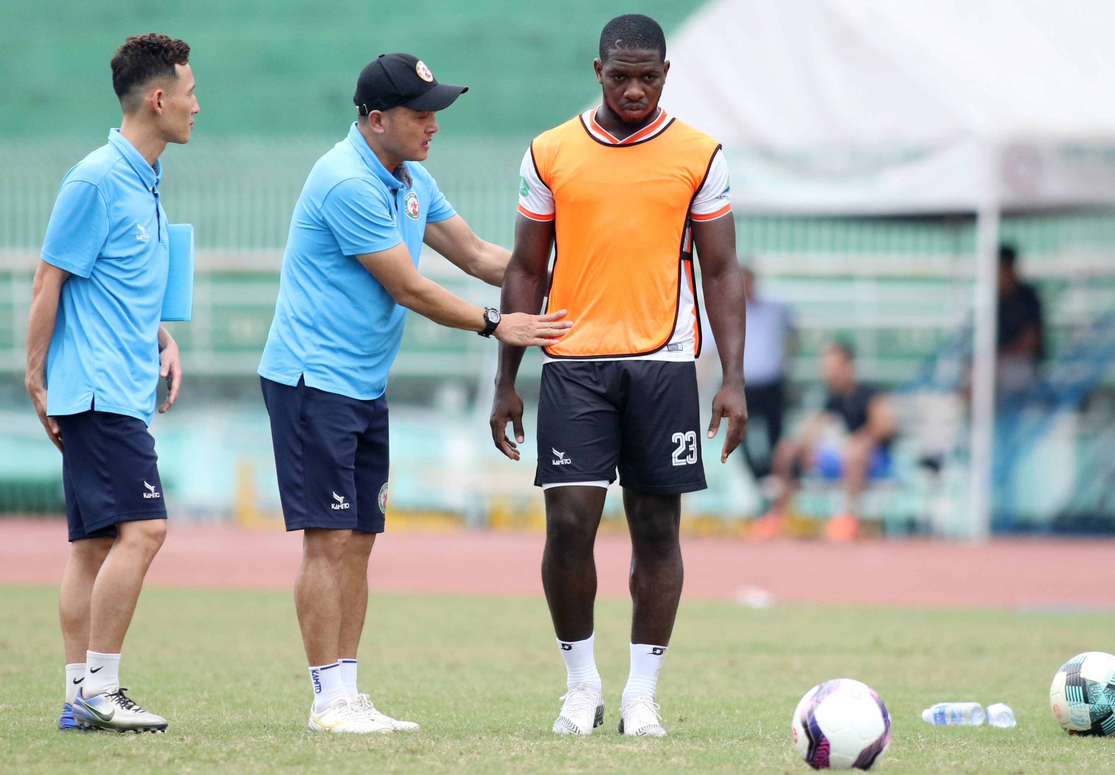 Rimario gia nhap binh dinh anh 2