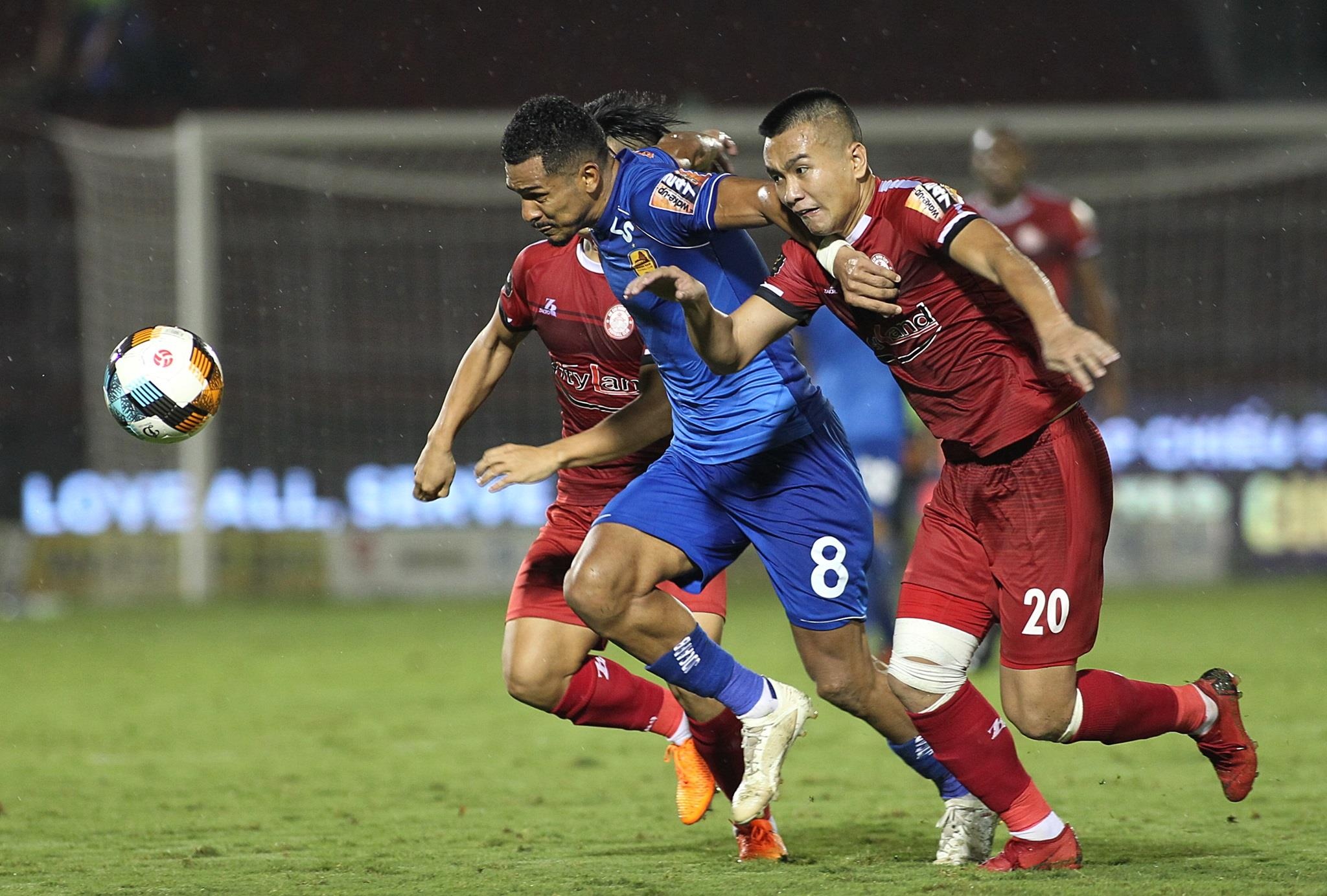 thu mon du bi cuu CLB TP.HCM,  qua bong vang viet nam sut hong penalty anh 9