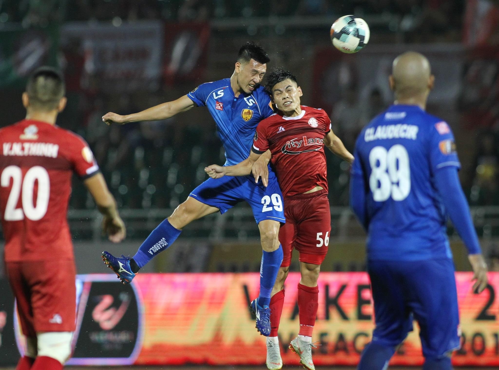 thu mon du bi cuu CLB TP.HCM,  qua bong vang viet nam sut hong penalty anh 6