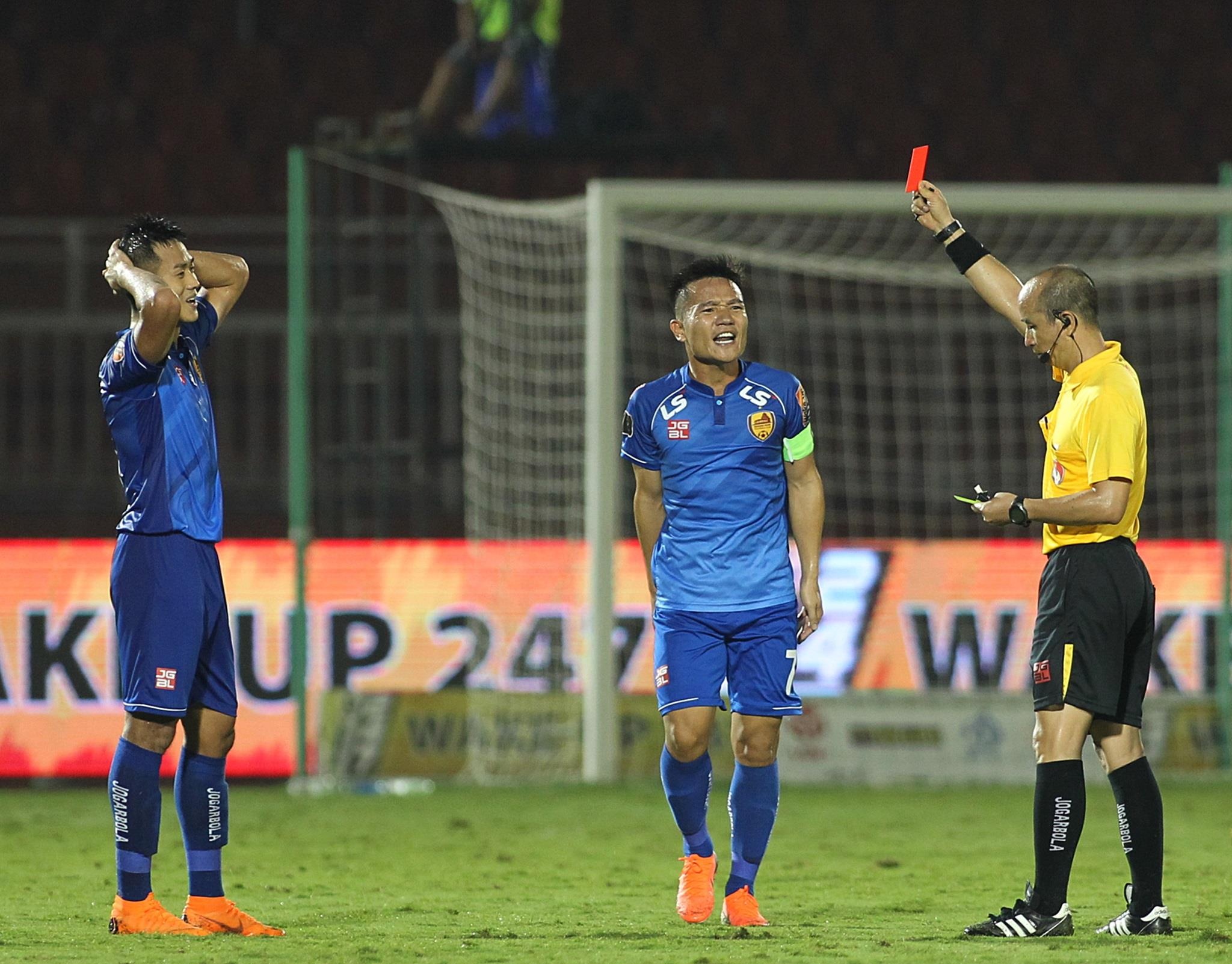 thu mon du bi cuu CLB TP.HCM,  qua bong vang viet nam sut hong penalty anh 7