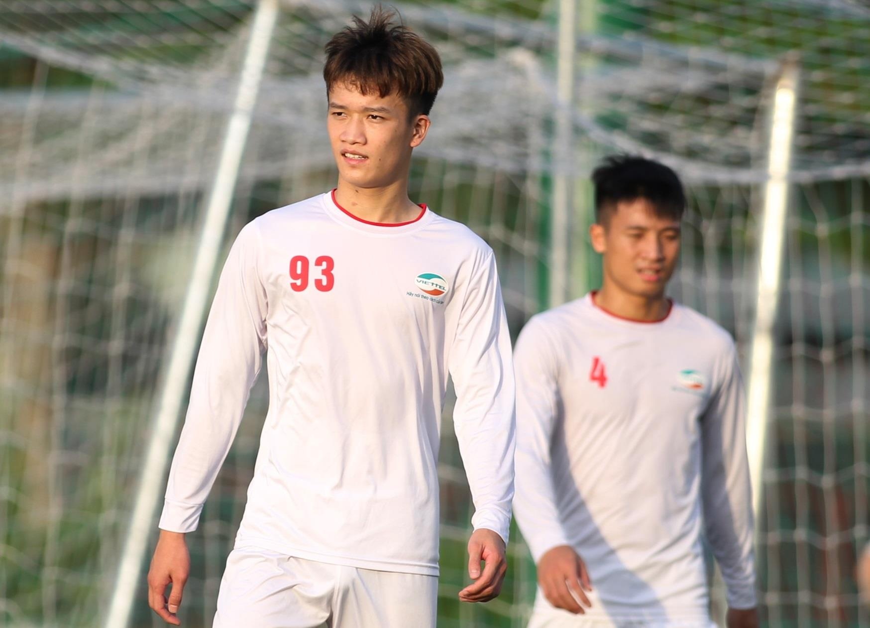 Bo doi hoc tro ong Park thu tha truoc tran gap Sai Gon FC hinh anh