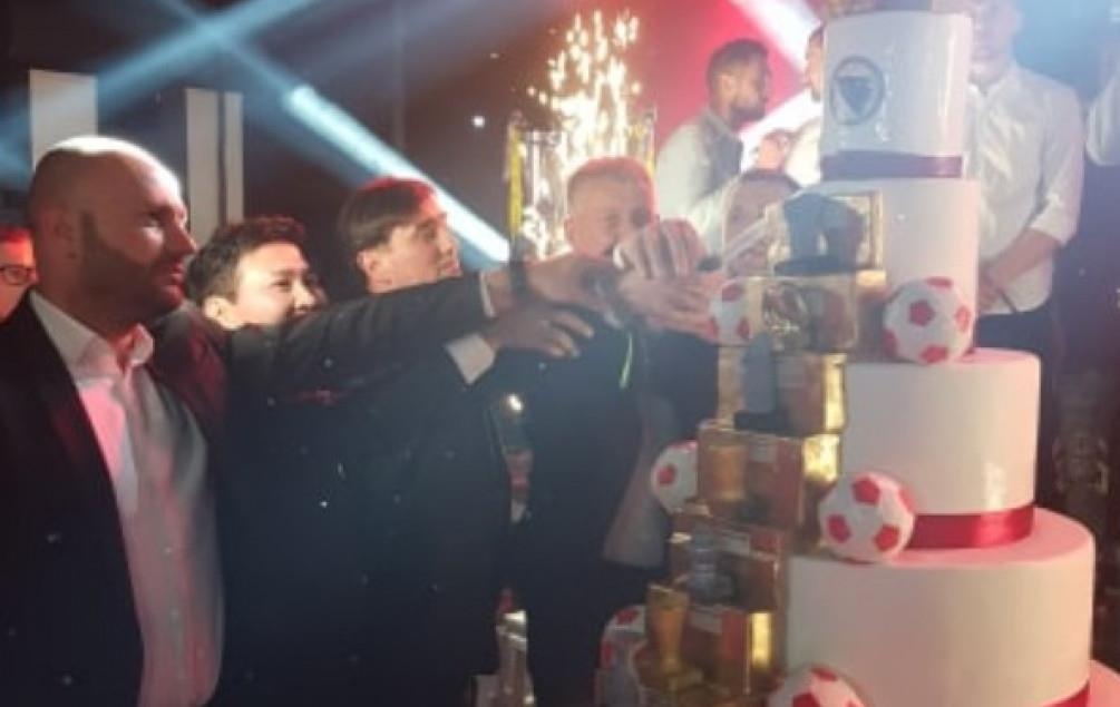 ong chu Viet Nam du champions league,  nguyen hoai nam chu tich CLB Sarajevo anh 7