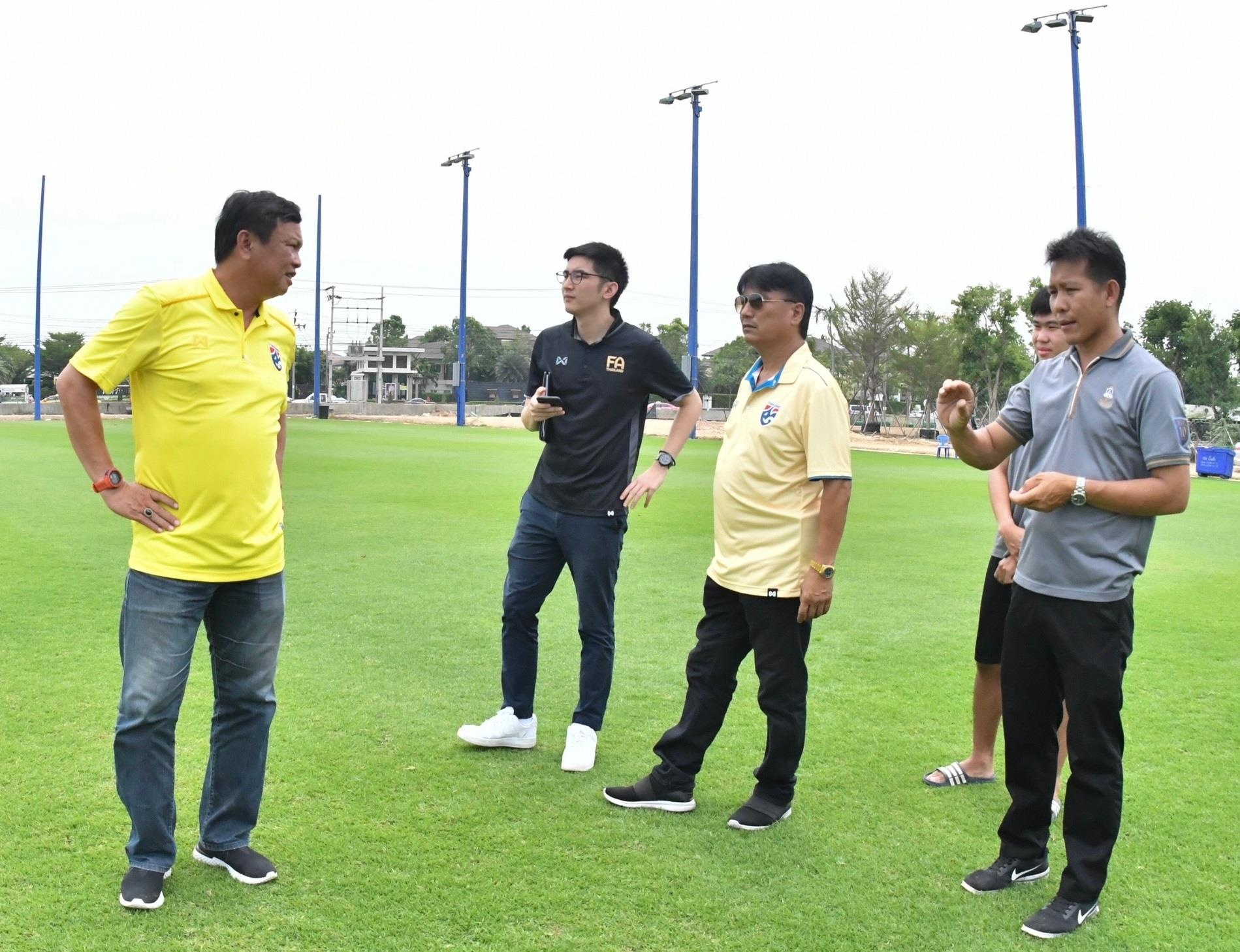 thái lan bị loại, hlv thái lan sikisak ảnh 1 thai lan bi loai, hlv thai lan sikisak anh 1