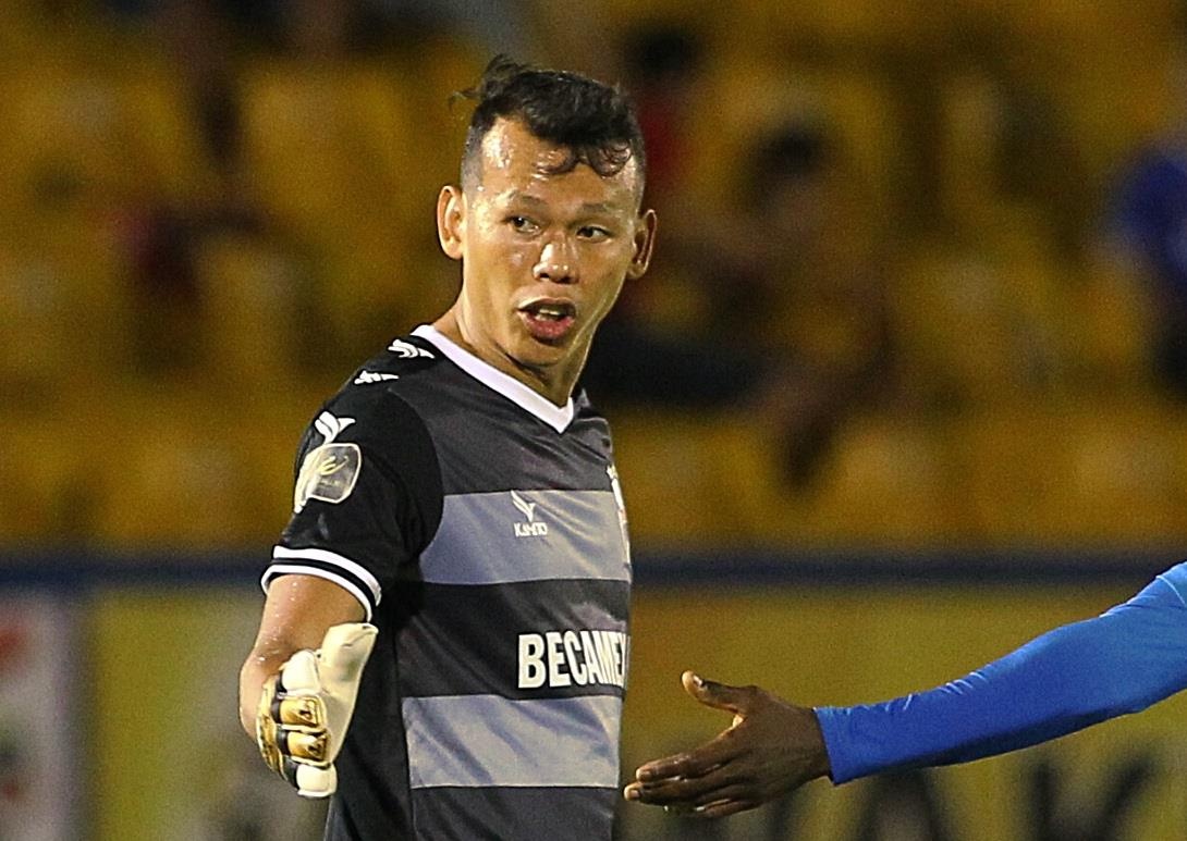 Tan Truong coi ao, khong vui voi sai lam truoc Quang Ninh hinh anh