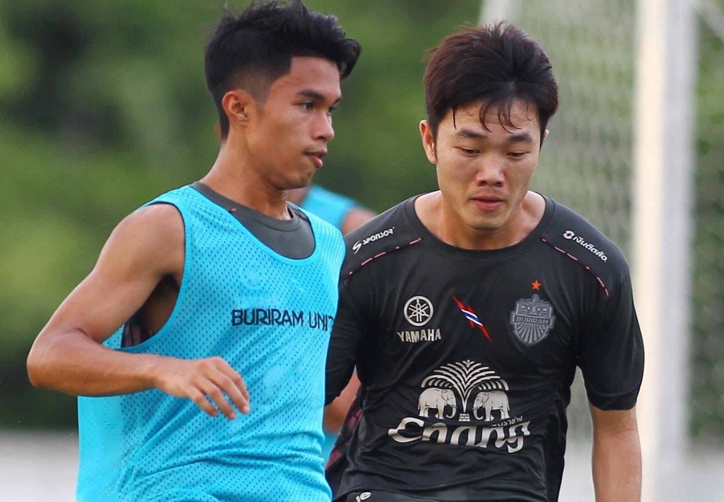 Xuan Truong tich cuc tap luyen truoc them King's Cup 2019 hinh anh