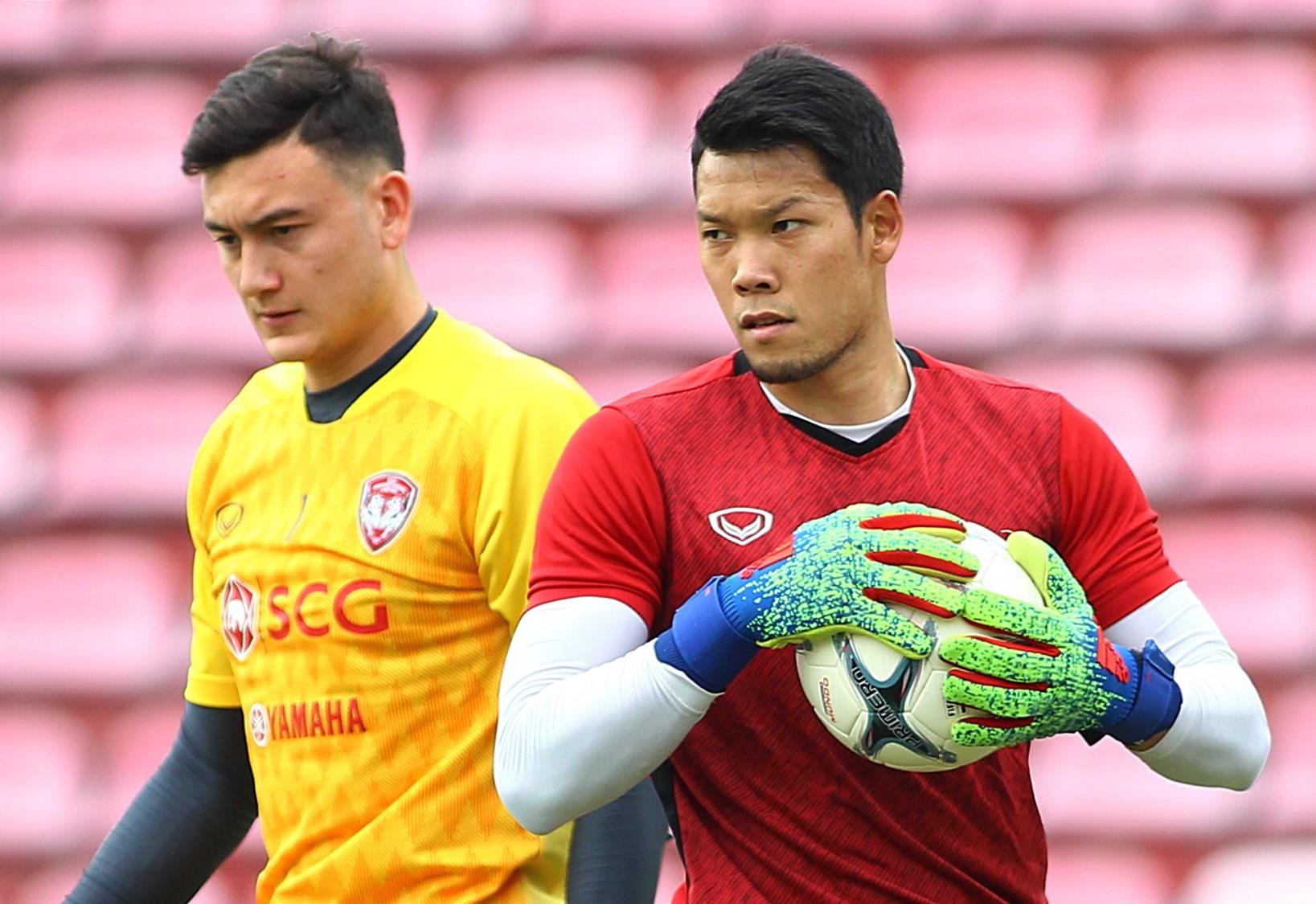 Van Lam va Kawin lanh lung truoc ngay chia tay vi King's Cup 2019 hinh anh