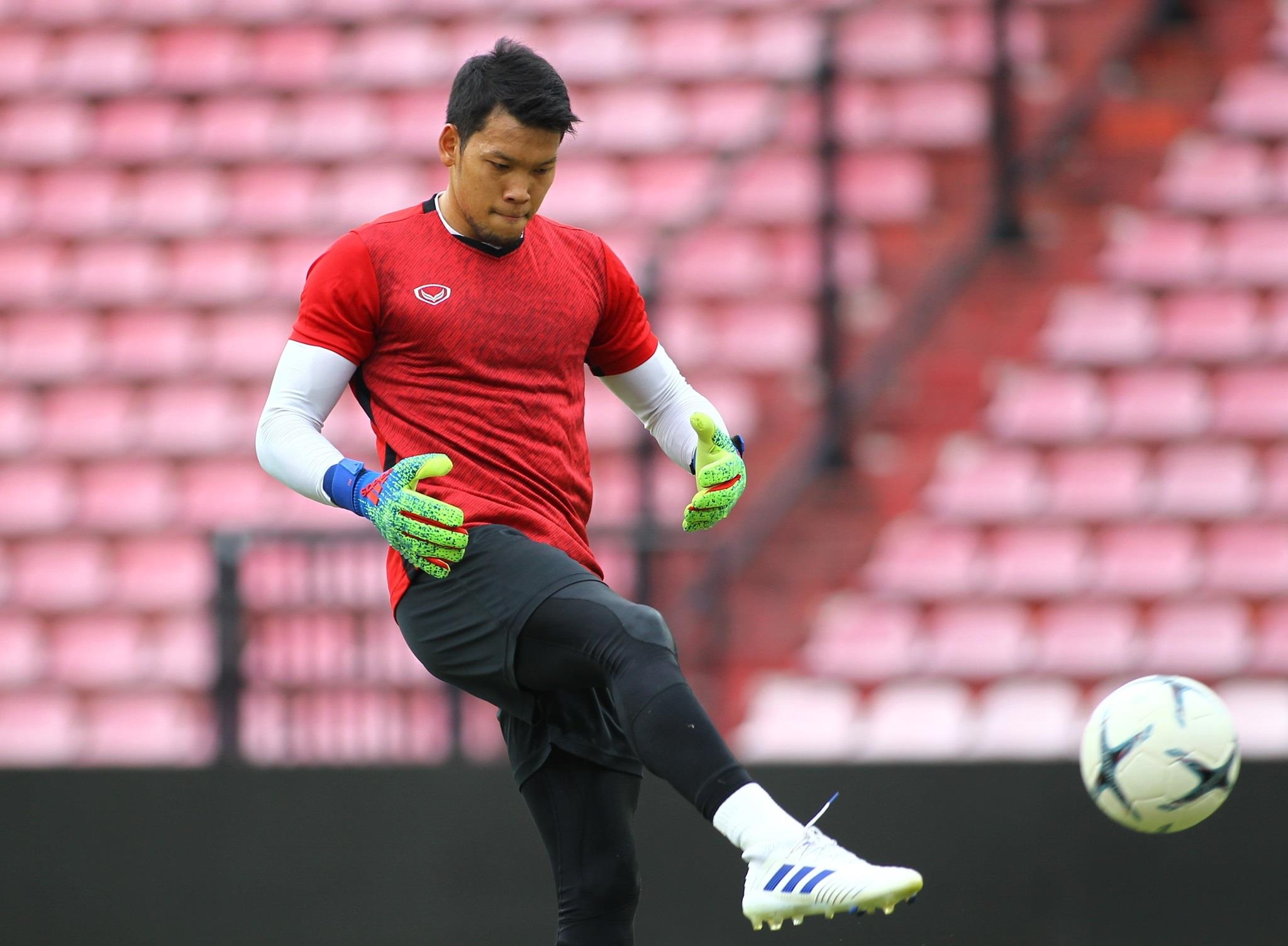 Thu mon so 1 thai lan,  Kawin Thamsatchanan cua thai lan anh 2