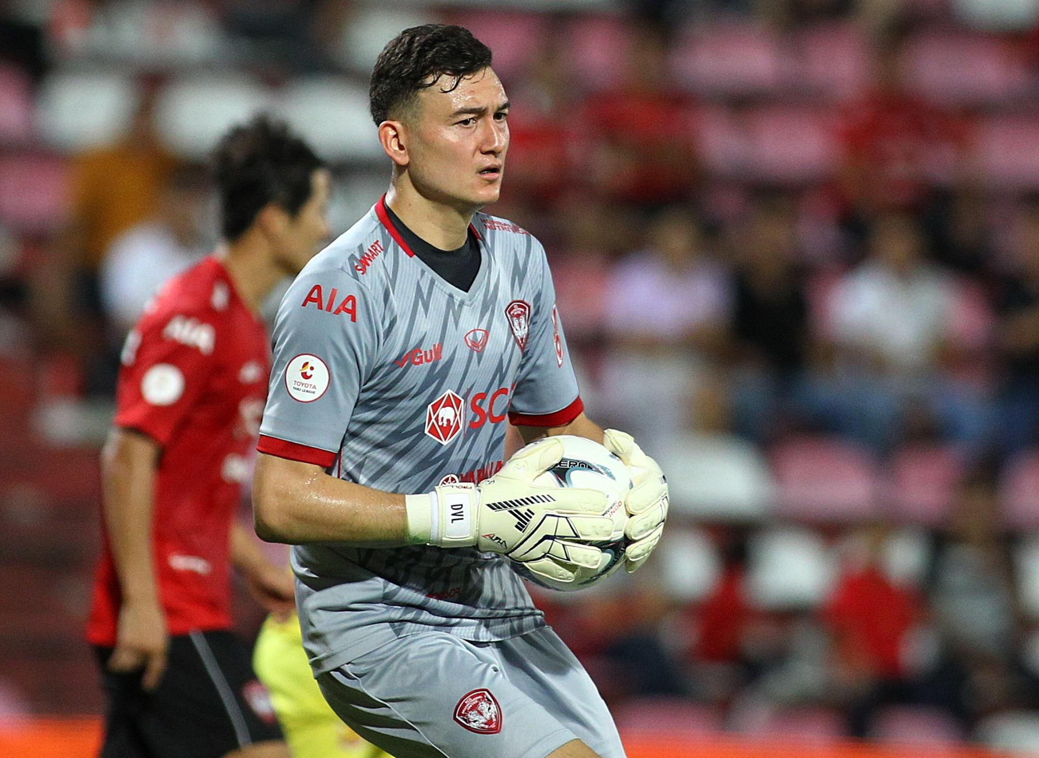 ban gai van lam,  ban gai moi cua Van Lam anh 8