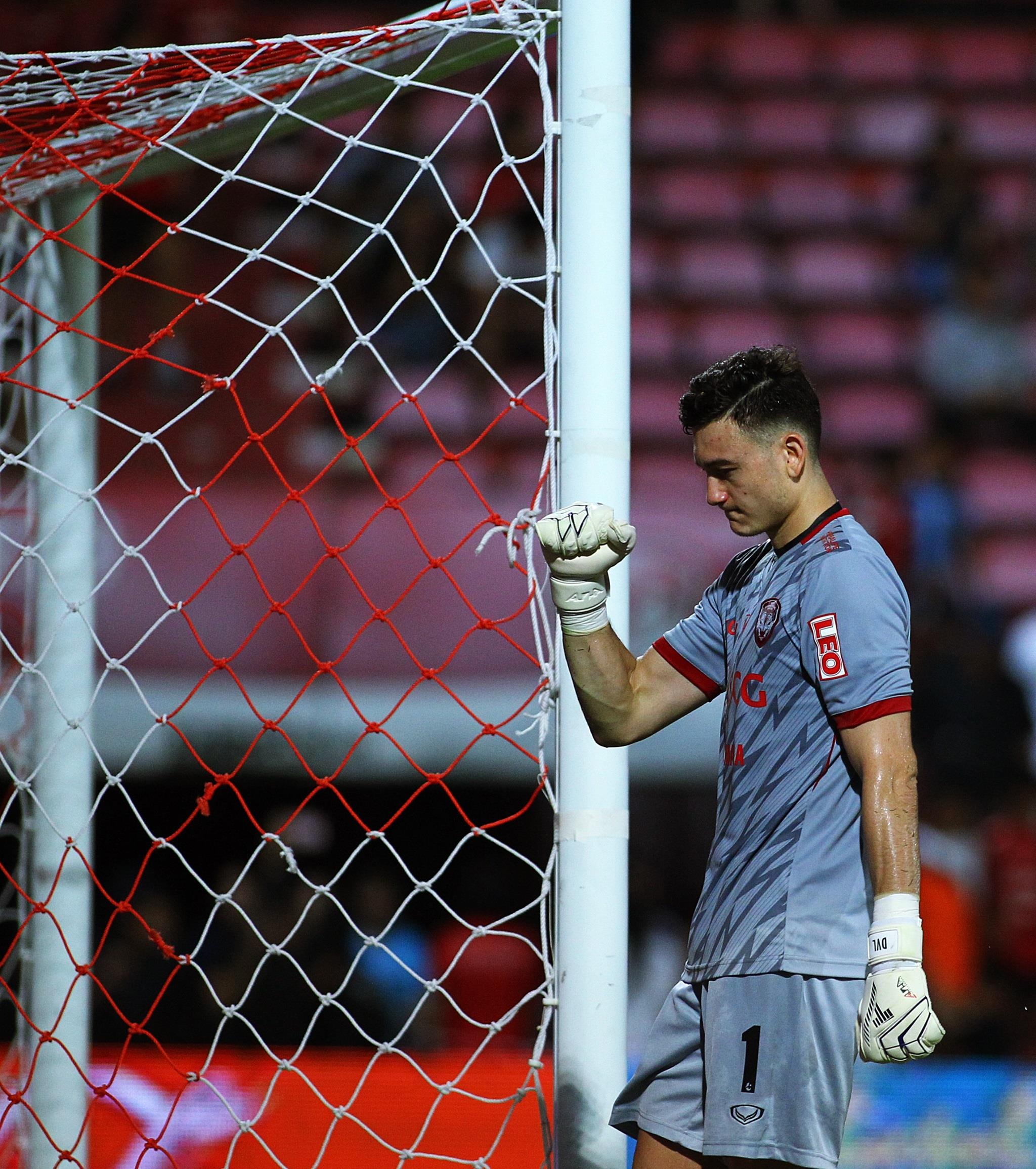 ban gai van lam,  ban gai moi cua Van Lam anh 5