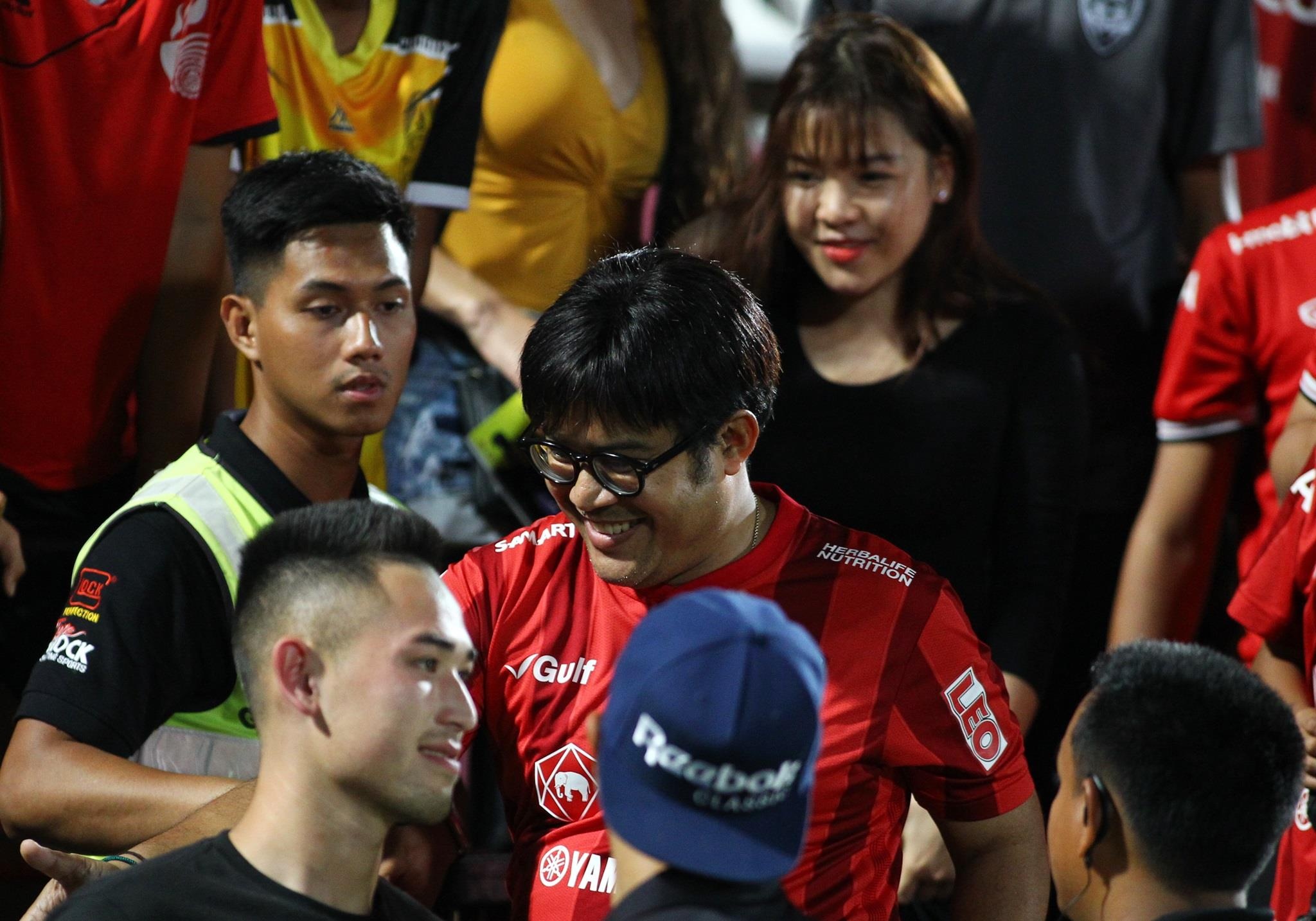 ban gai van lam,  ban gai moi cua Van Lam anh 1