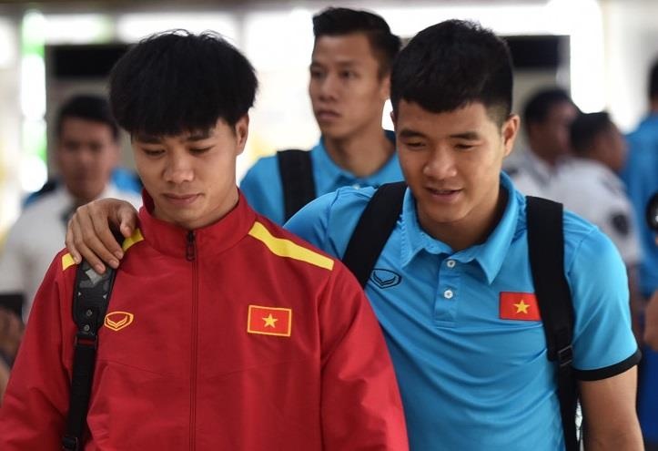 Vi sao HLV Park thua nhan sai lam khi du King’s Cup? hinh anh