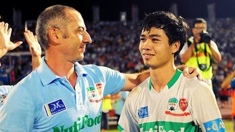 HLV doi tre HAGL: 'Khong co gi phai so Thai Lan' hinh anh