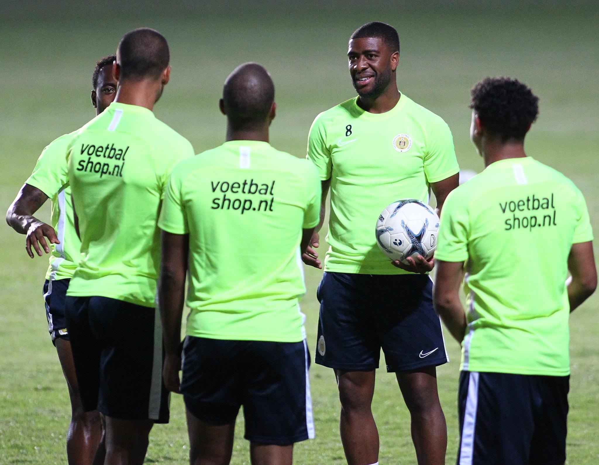 curacao la nuoc nao,  curacao la doi nao anh 1