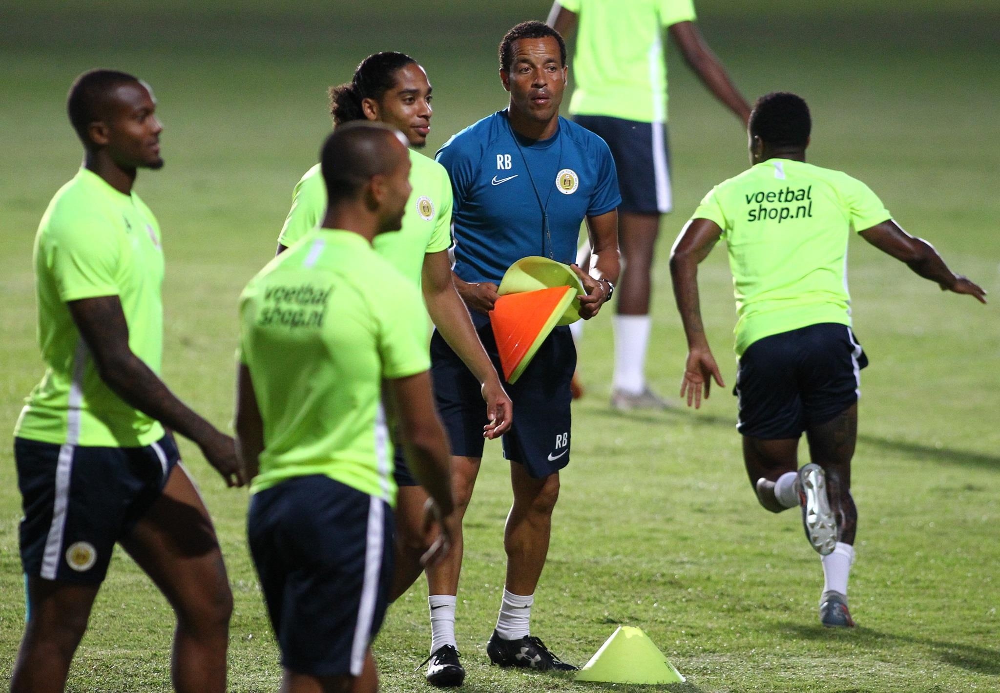 curacao la nuoc nao,  curacao la doi nao anh 4