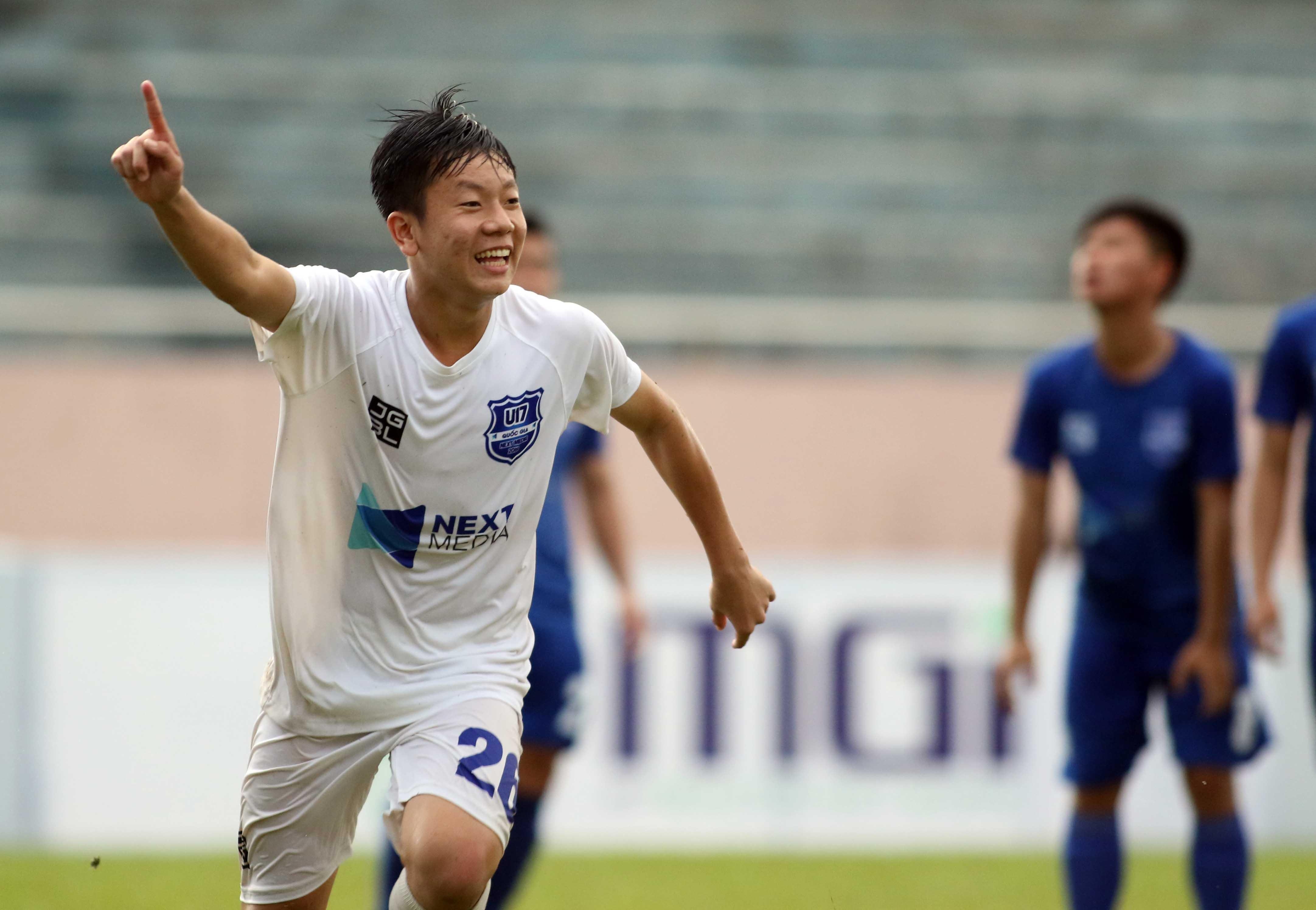 hagl lach qua khe cua hep,  hagl vao ban ket u17 anh 2