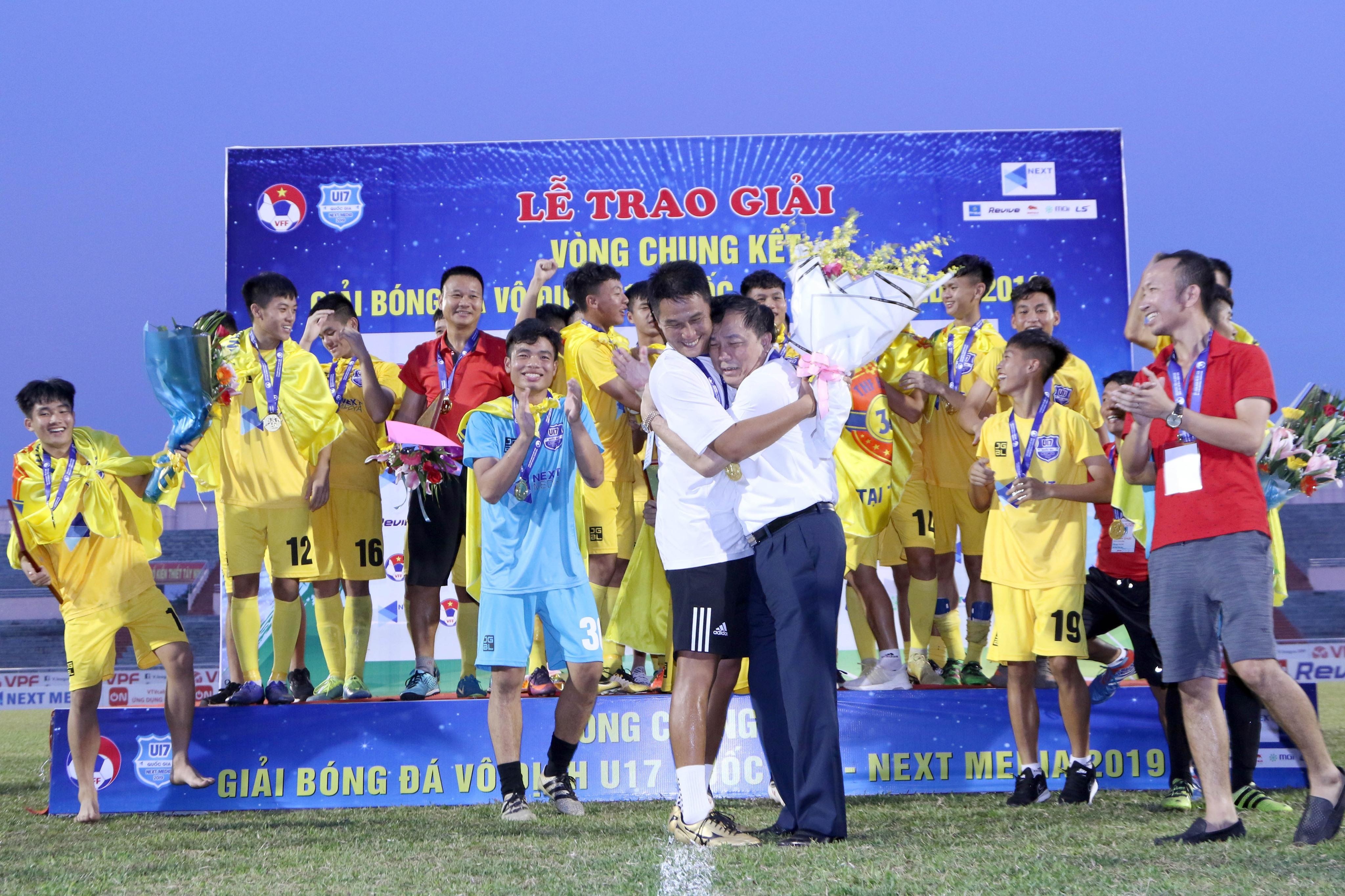 thanh hoa vo dich u17,  u17 thanh hoa vo dich quoc gia anh 2