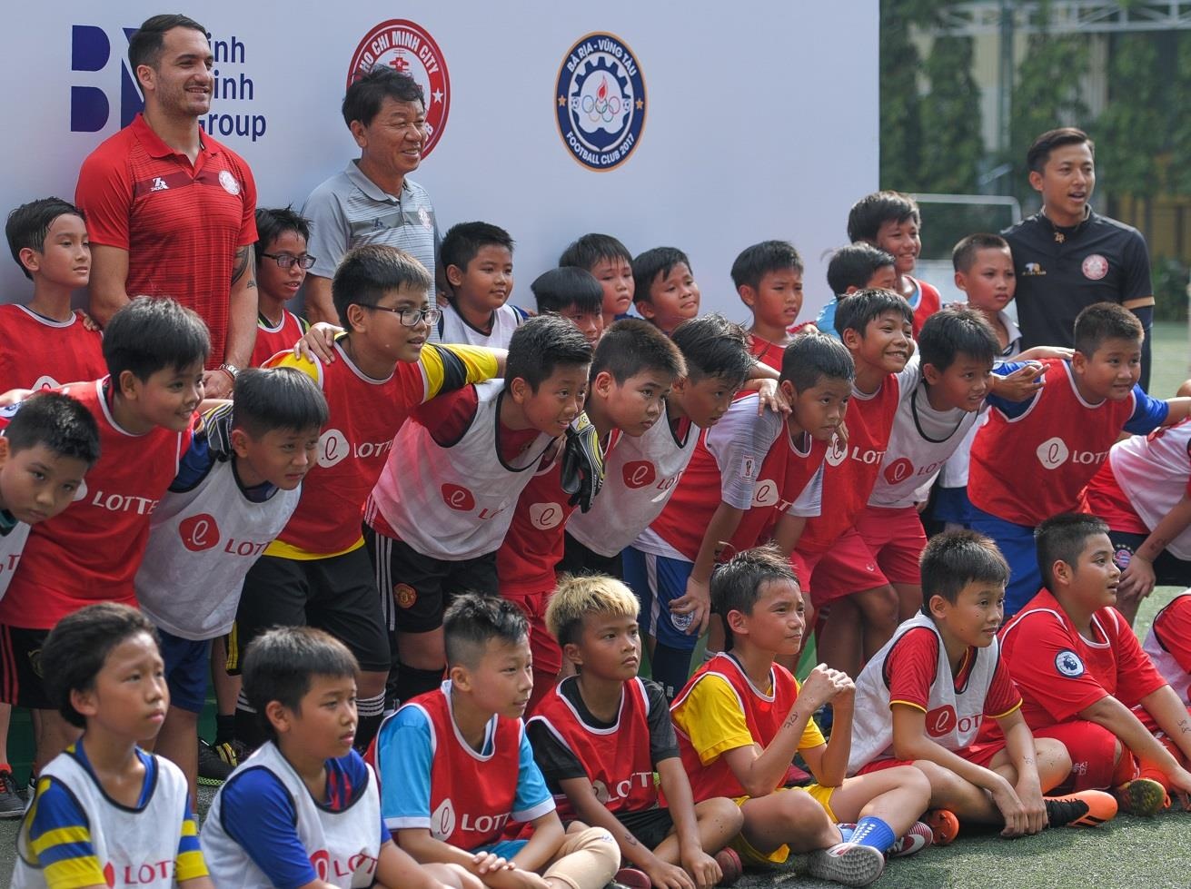 hlv chung hae seong tim kiem tai nang,  clb tphcm tuyen cau thu anh 1