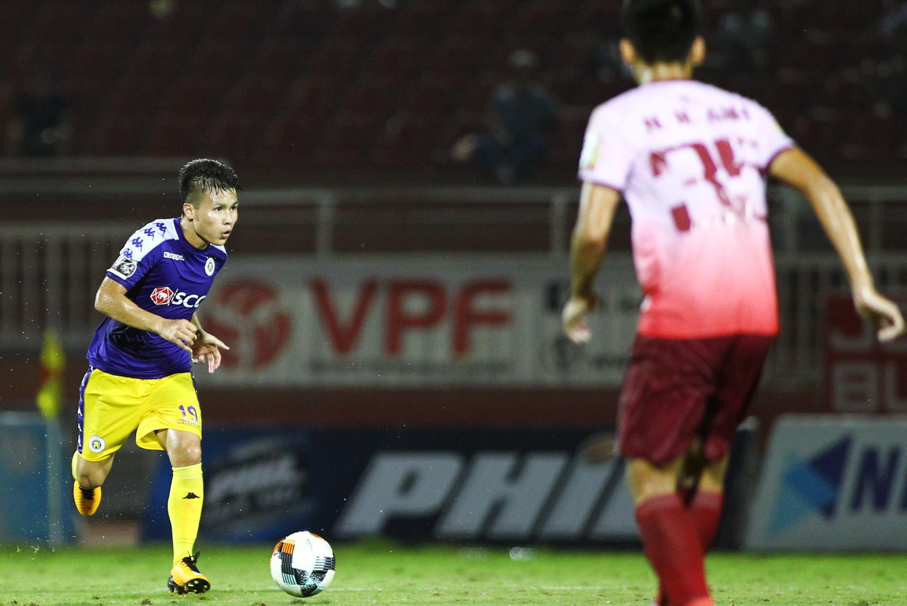 Quang Hai phong do dinh cao,  Quang Hai ghi ban sau 3 thang anh 1