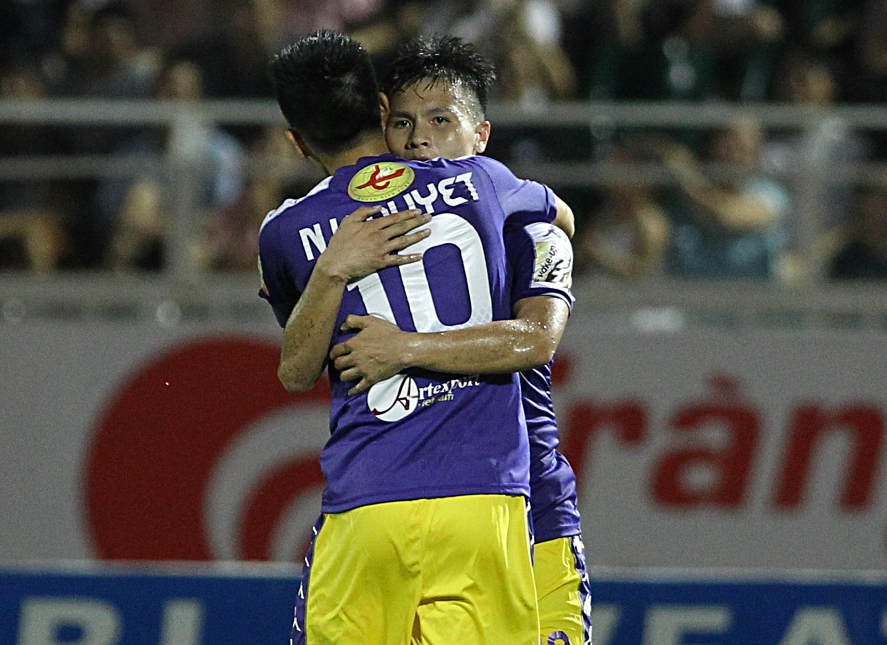 quang hai ghi ban,  quang hai ghi ban sau 3 thang anh 3