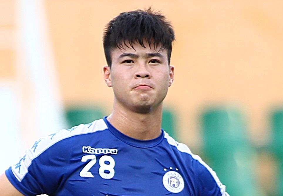 Duy Manh mai me ky tang co dong vien hinh anh