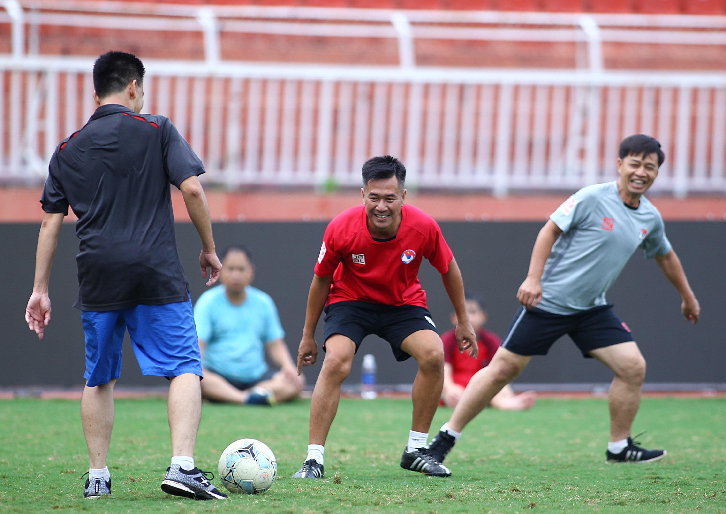 trong tai fifa anh 6