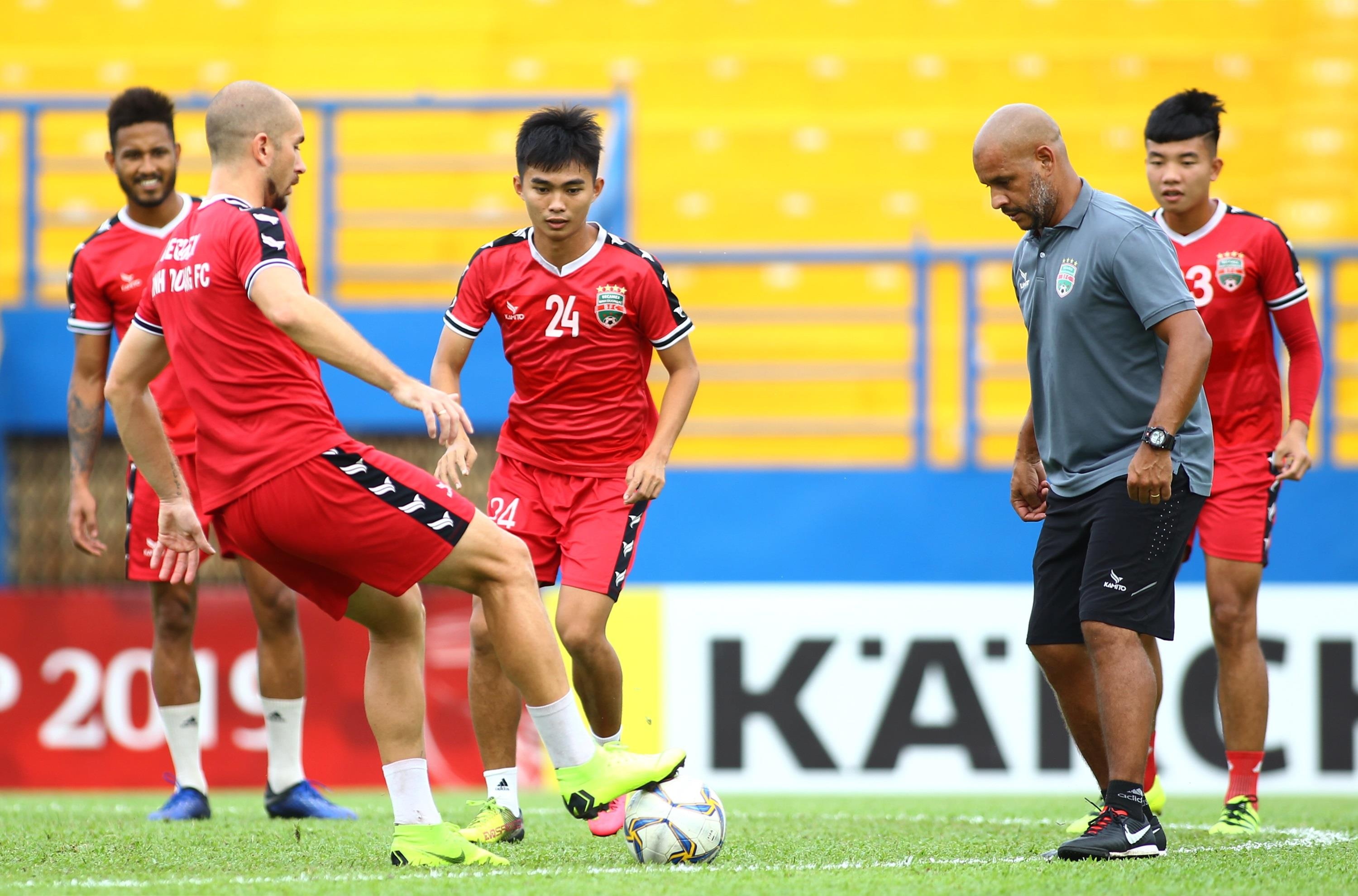 chung ket afc cup anh 1