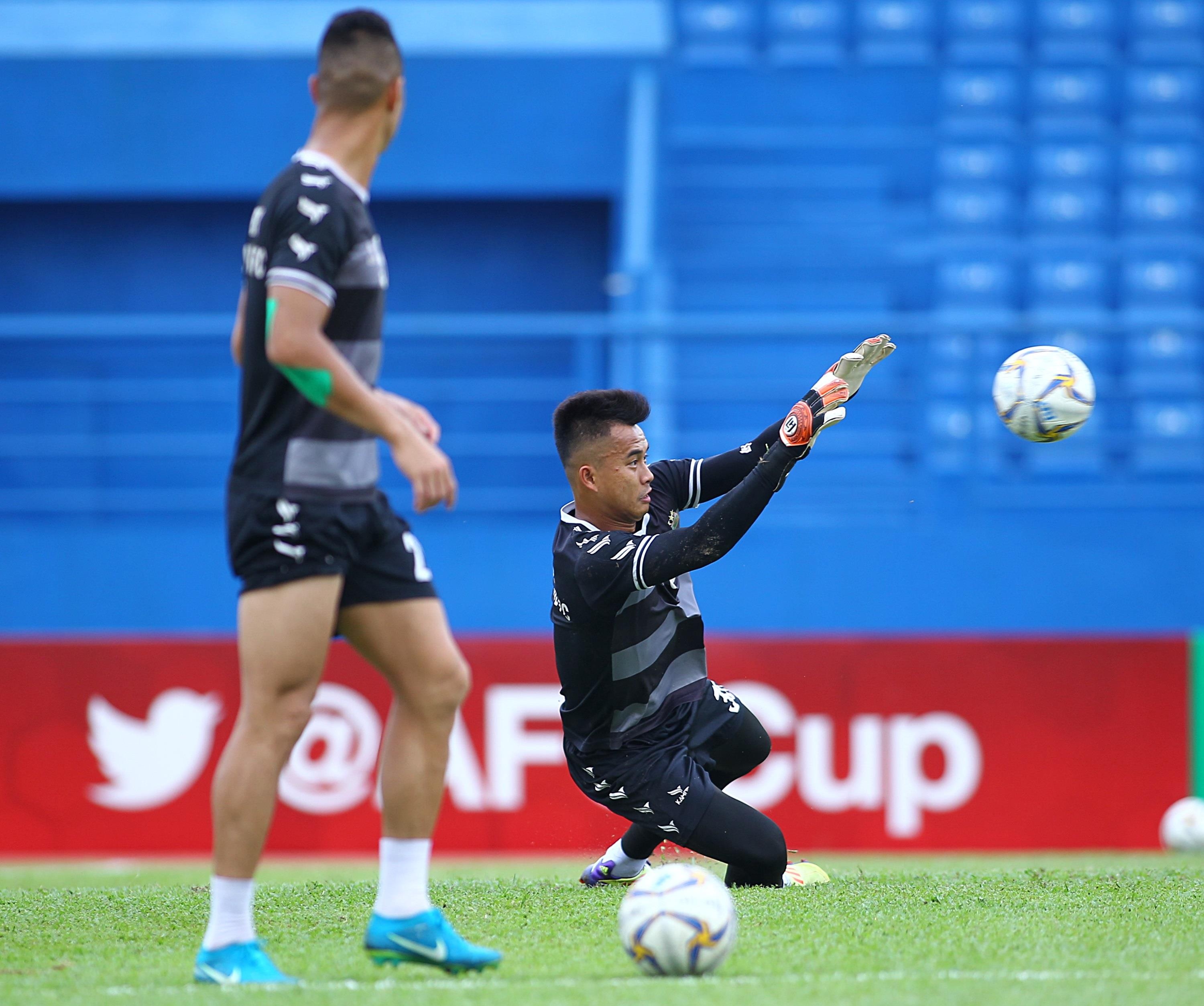 chung ket afc cup anh 6