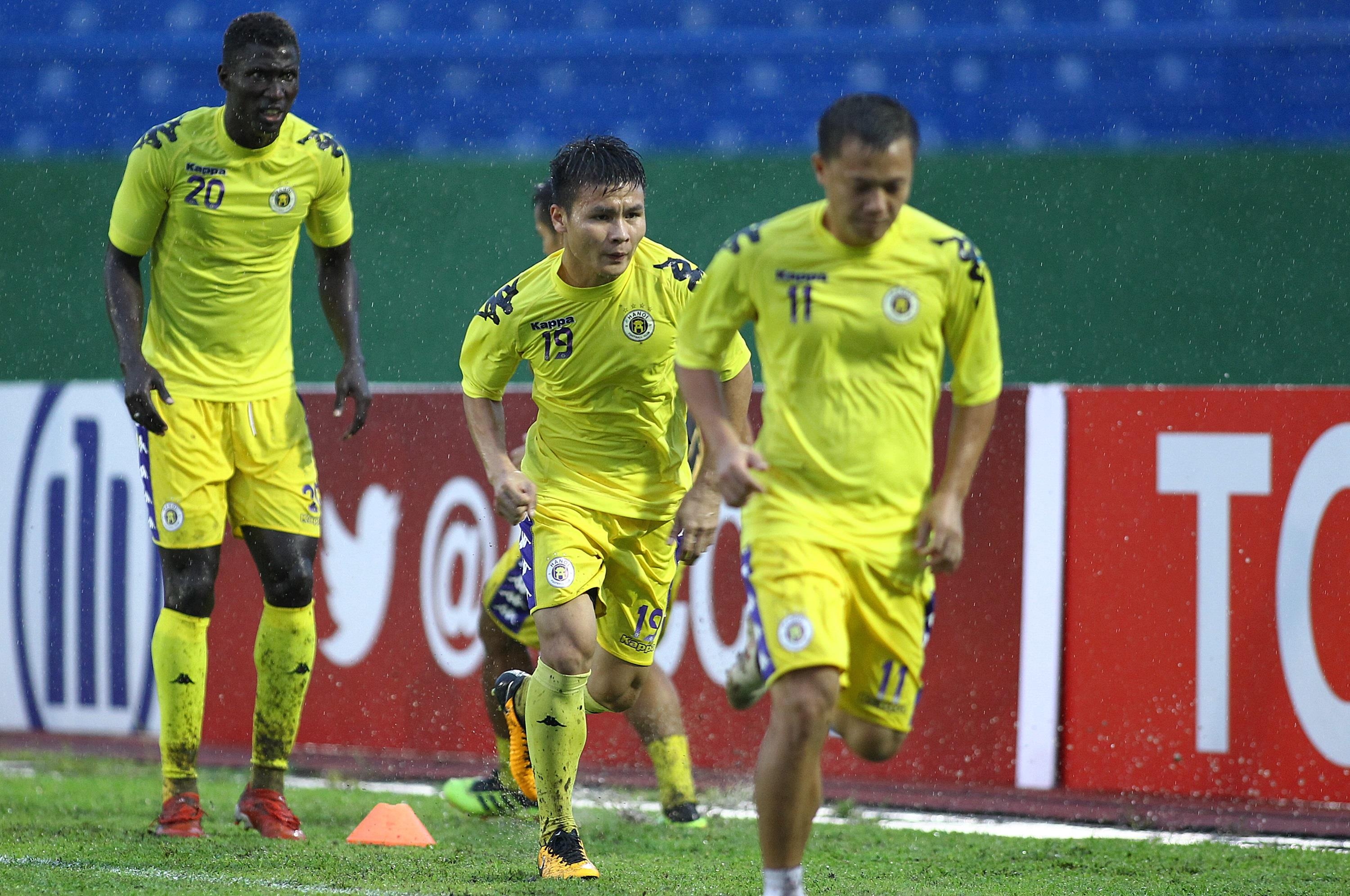 quang hai,  afc cup anh 1