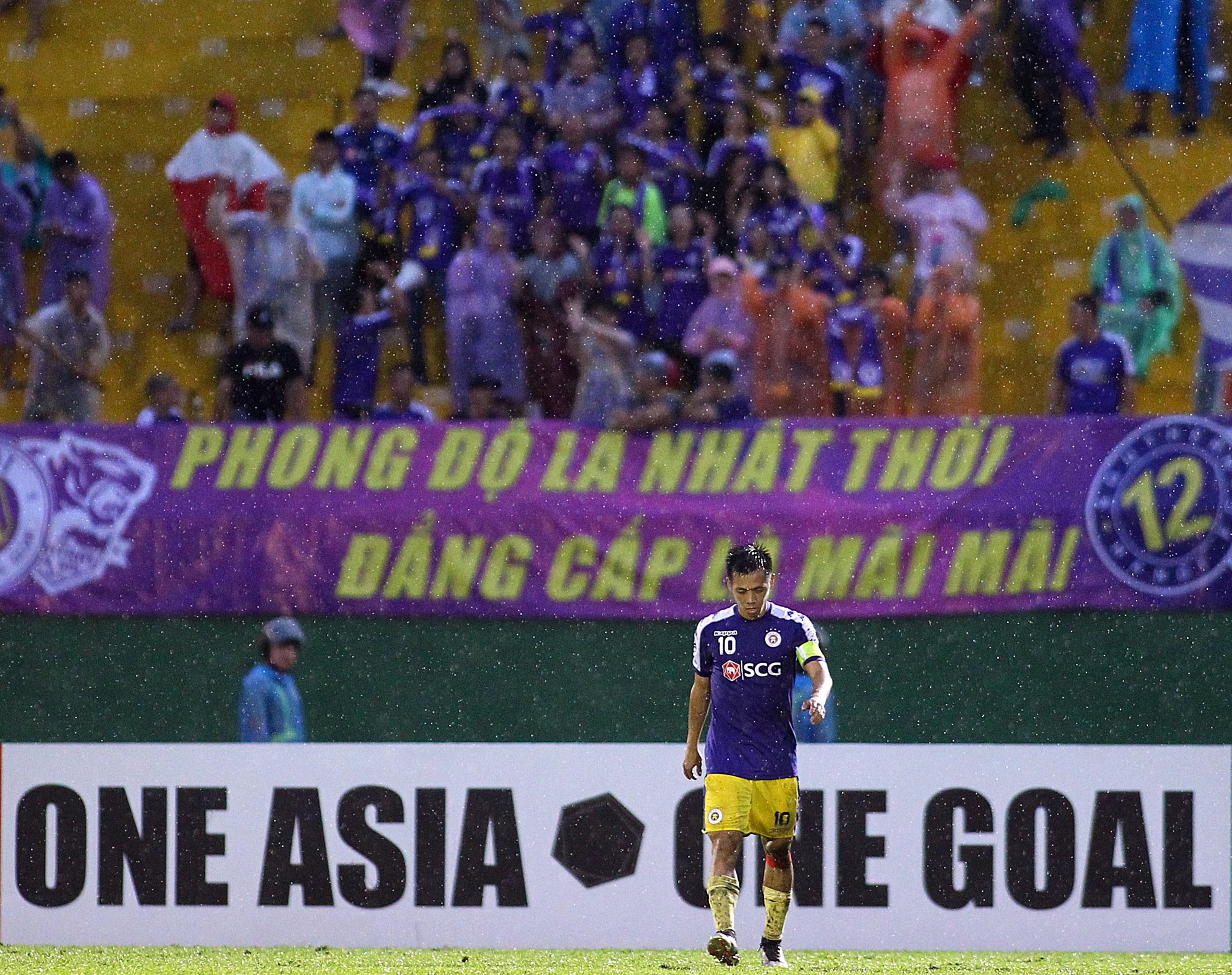 quang hai,  afc cup anh 8