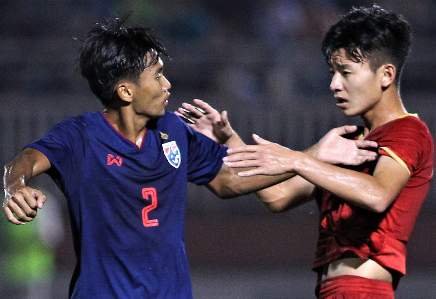 HLV Hoang Anh Tuan: 'U18 Viet Nam con chut tam ly khi gap Thai Lan' hinh anh