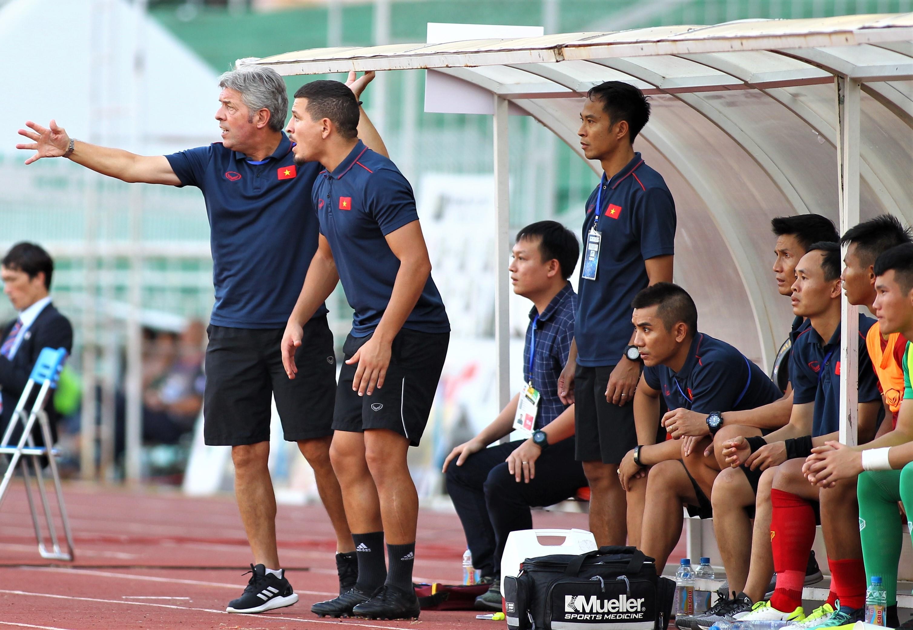 gdkt jurgen gede,  u18 viet nam anh 2