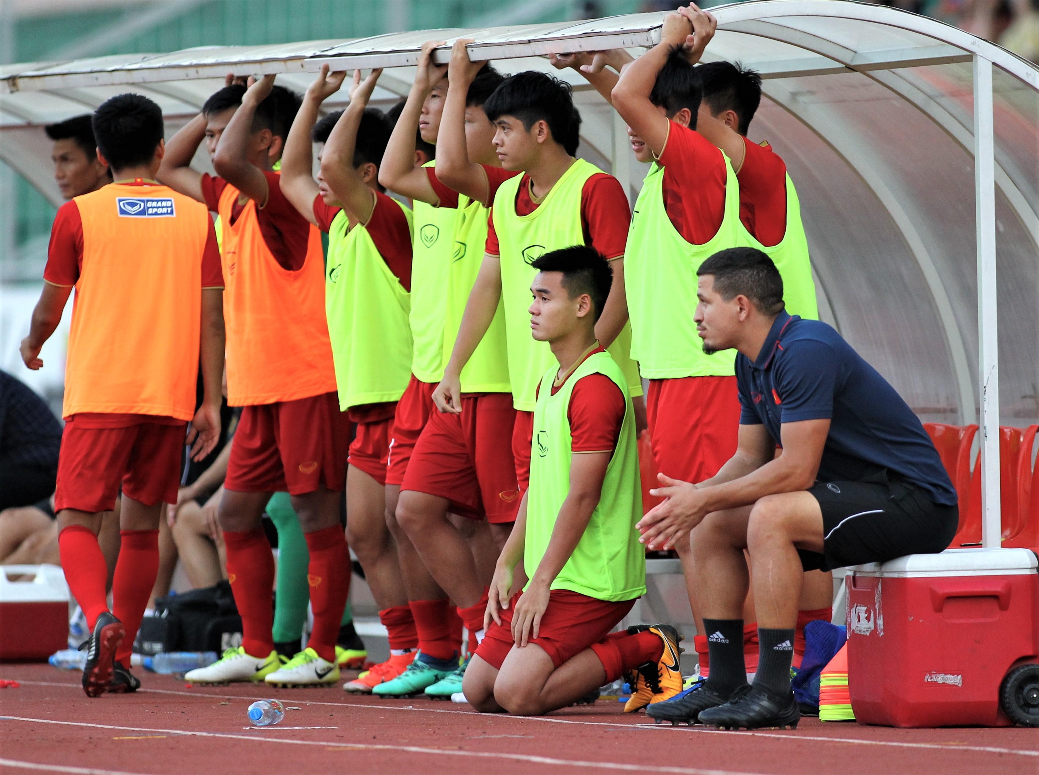 gdkt jurgen gede,  u18 viet nam anh 5