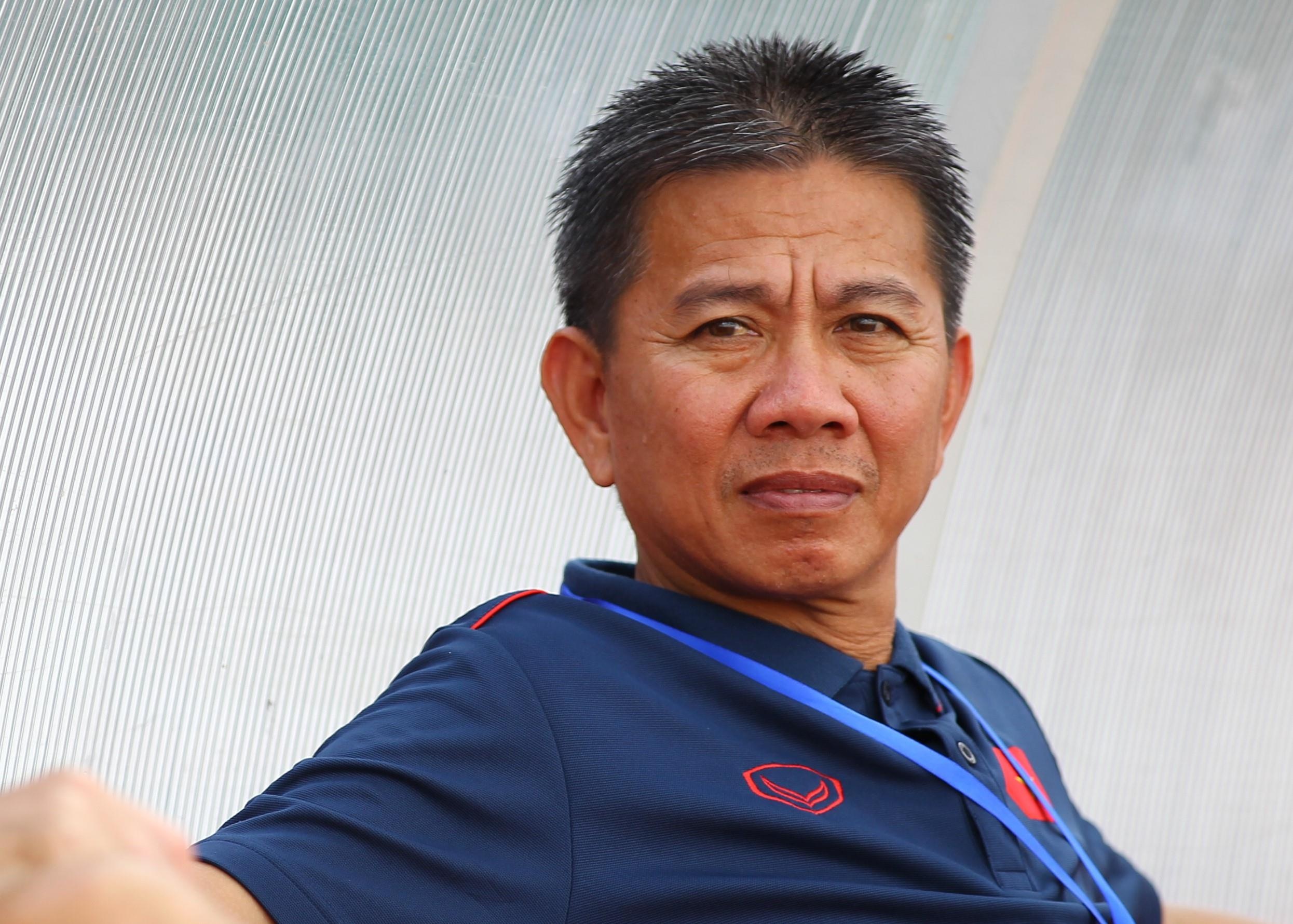 HLV Hoang Anh Tuan dan 2 doi U20 va U23 Viet Nam hinh anh