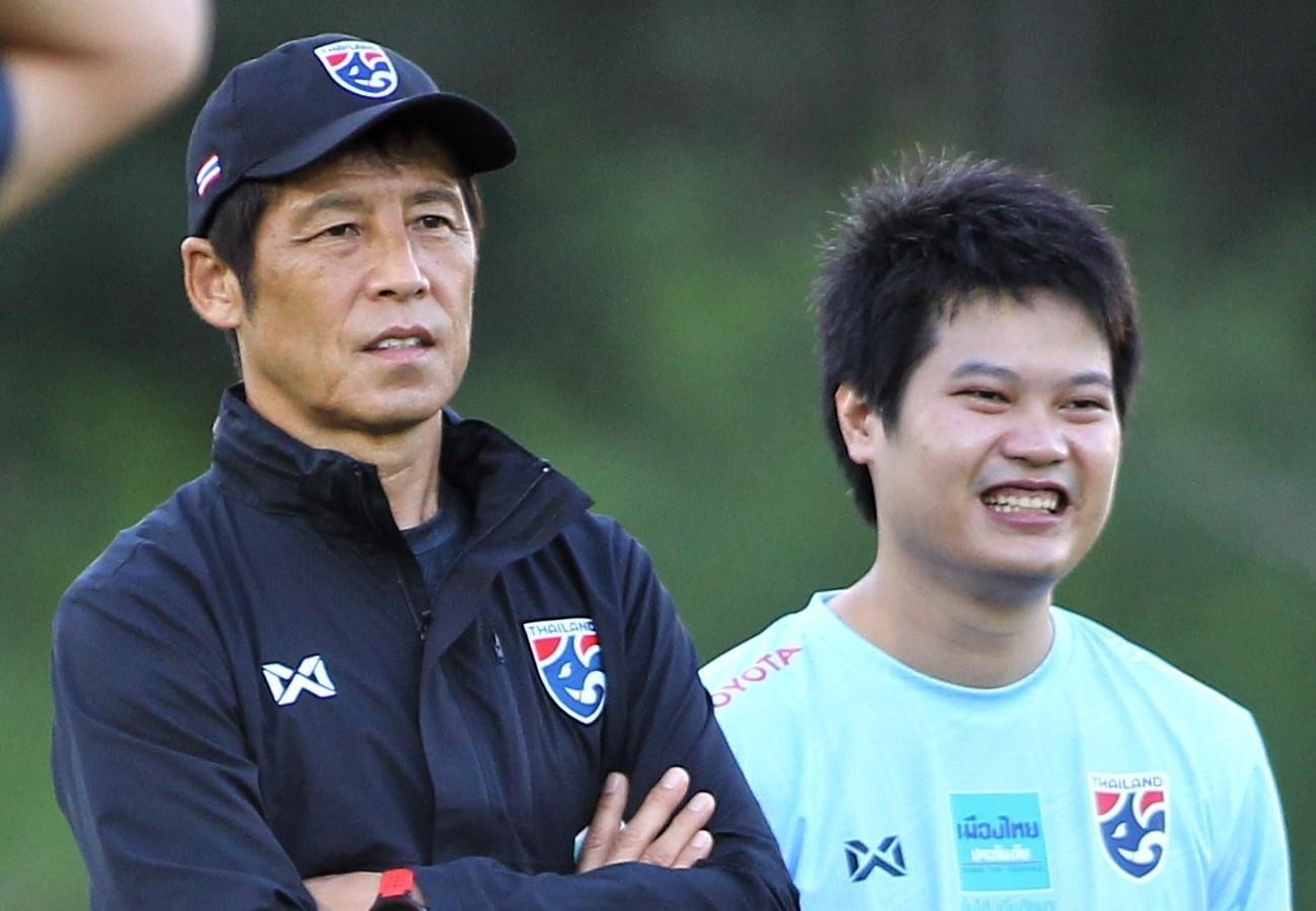 HLV Thai Lan vui mung khi du quan so chuan bi dau tuyen Viet Nam hinh anh