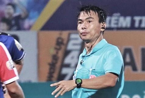 'Sai sot be coi cua trong tai FIFA rat nghiem trong' hinh anh