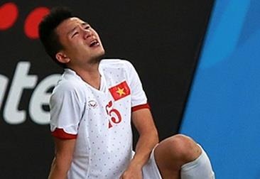 Huy Toan lai dinh chan thuong tren tuyen Viet Nam hinh anh