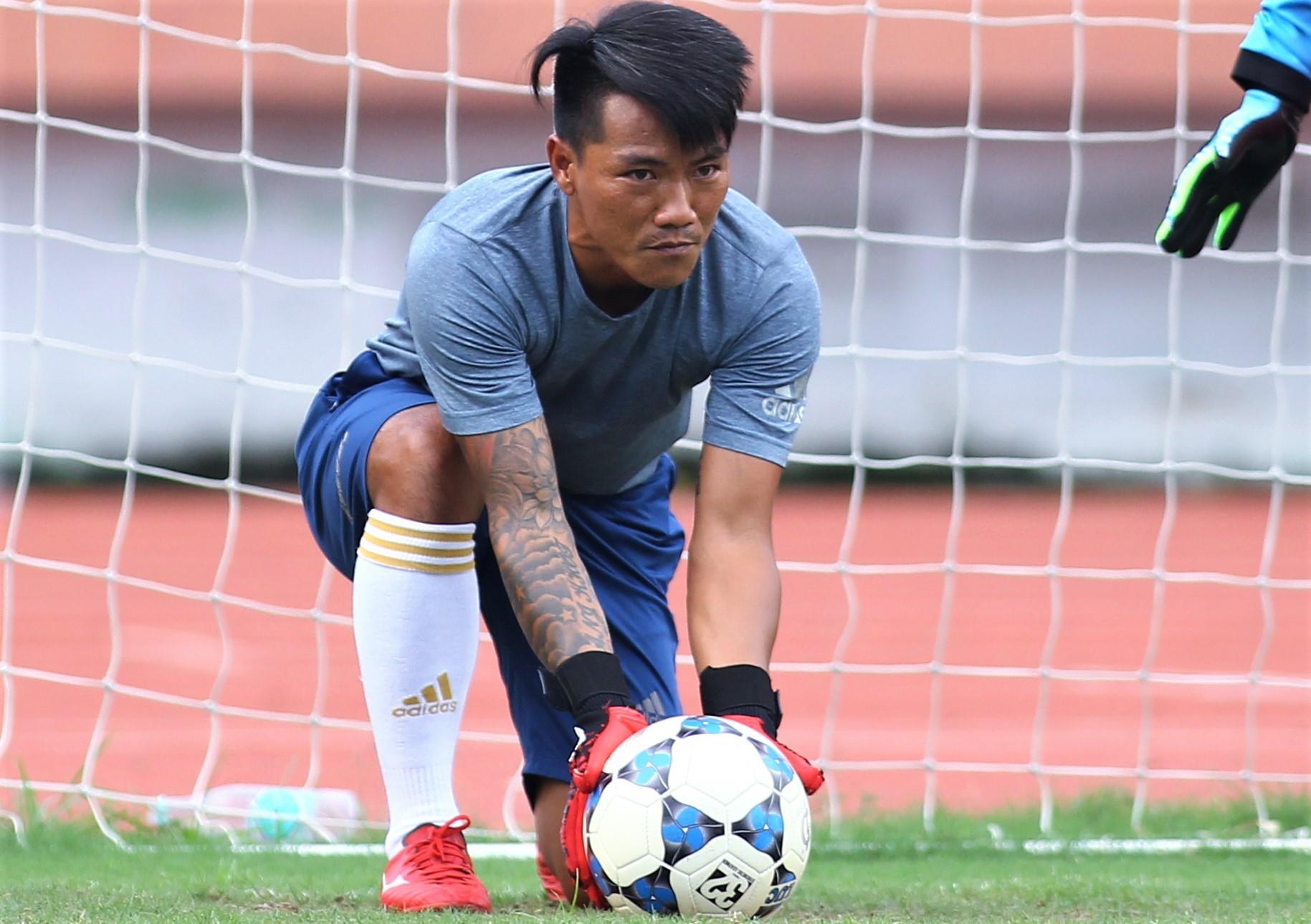 Cuu tien dao Quang Hai lam huan luyen vien thu mon de lay bang C hinh anh