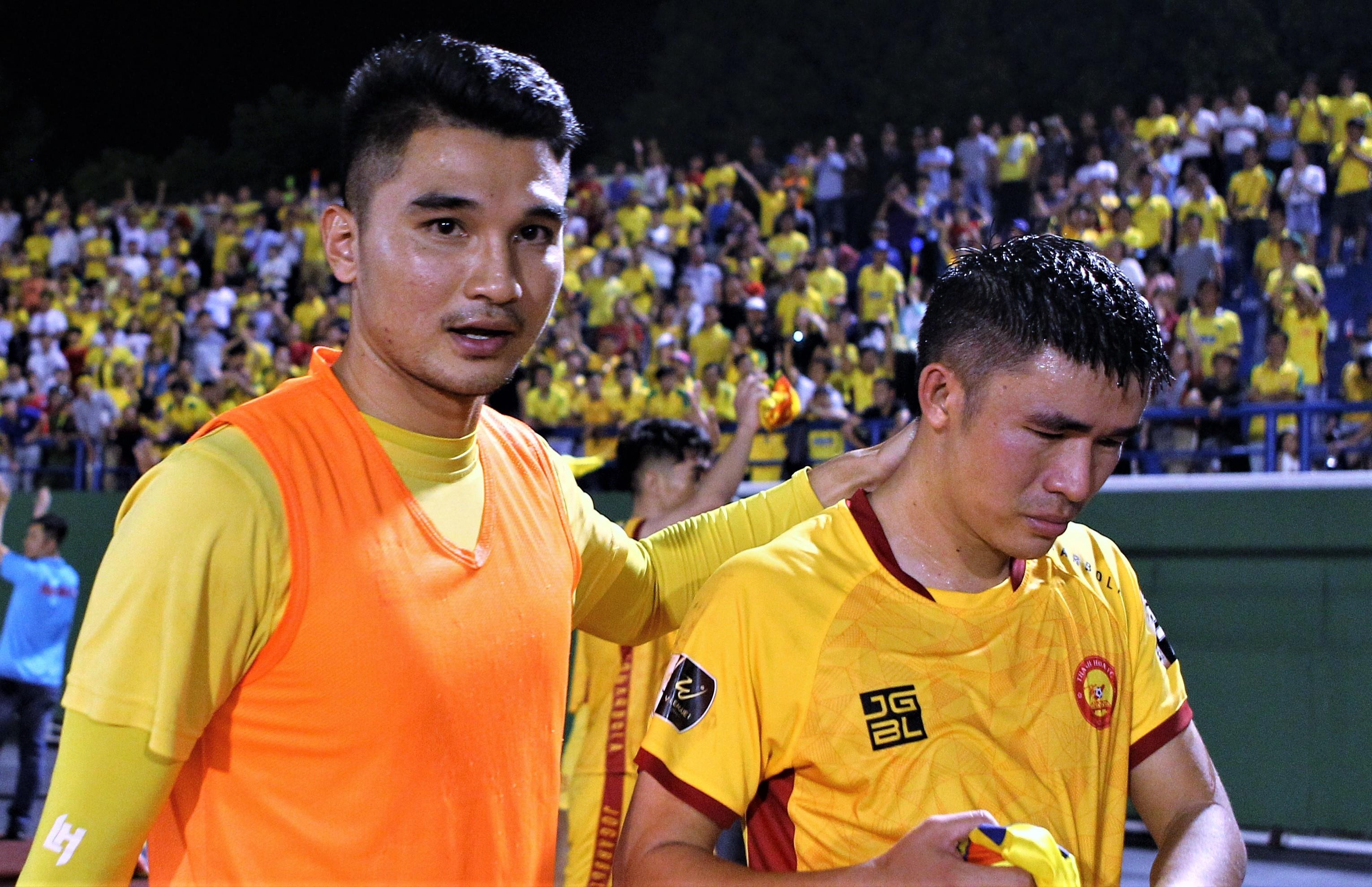 HLV Thanh Hoa noi ve dam me sau khi doi gianh ve da play-off hinh anh