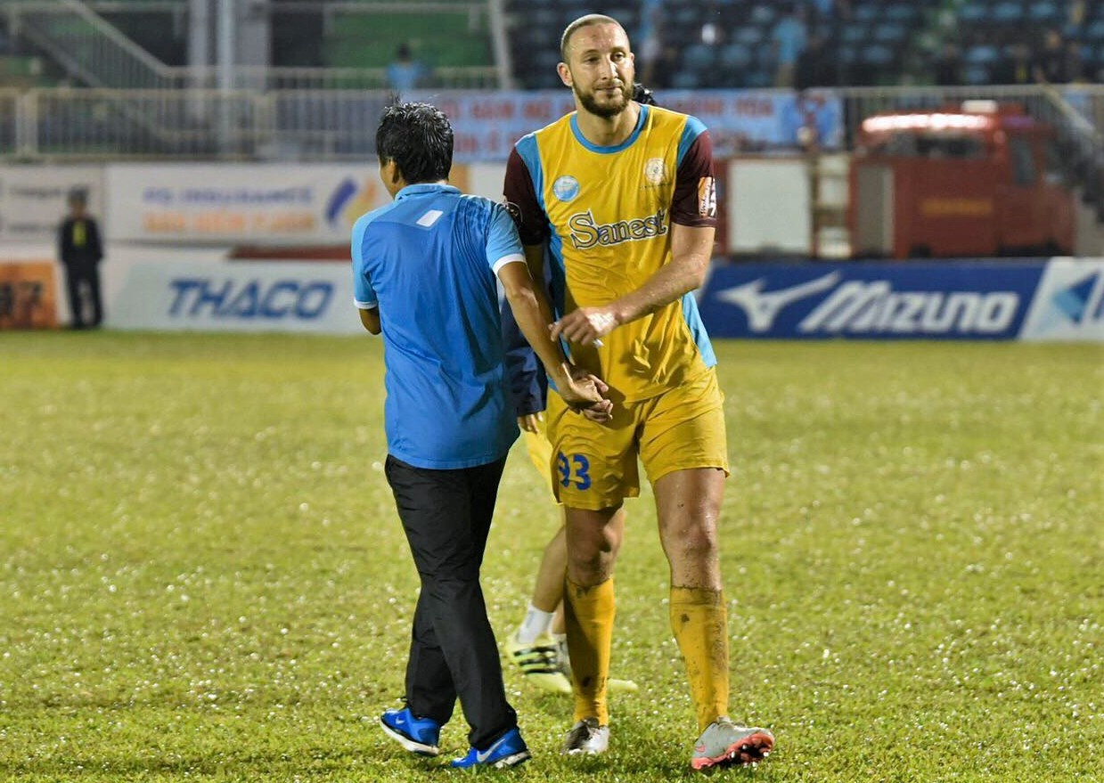 khanh hoa rot hang anh 1