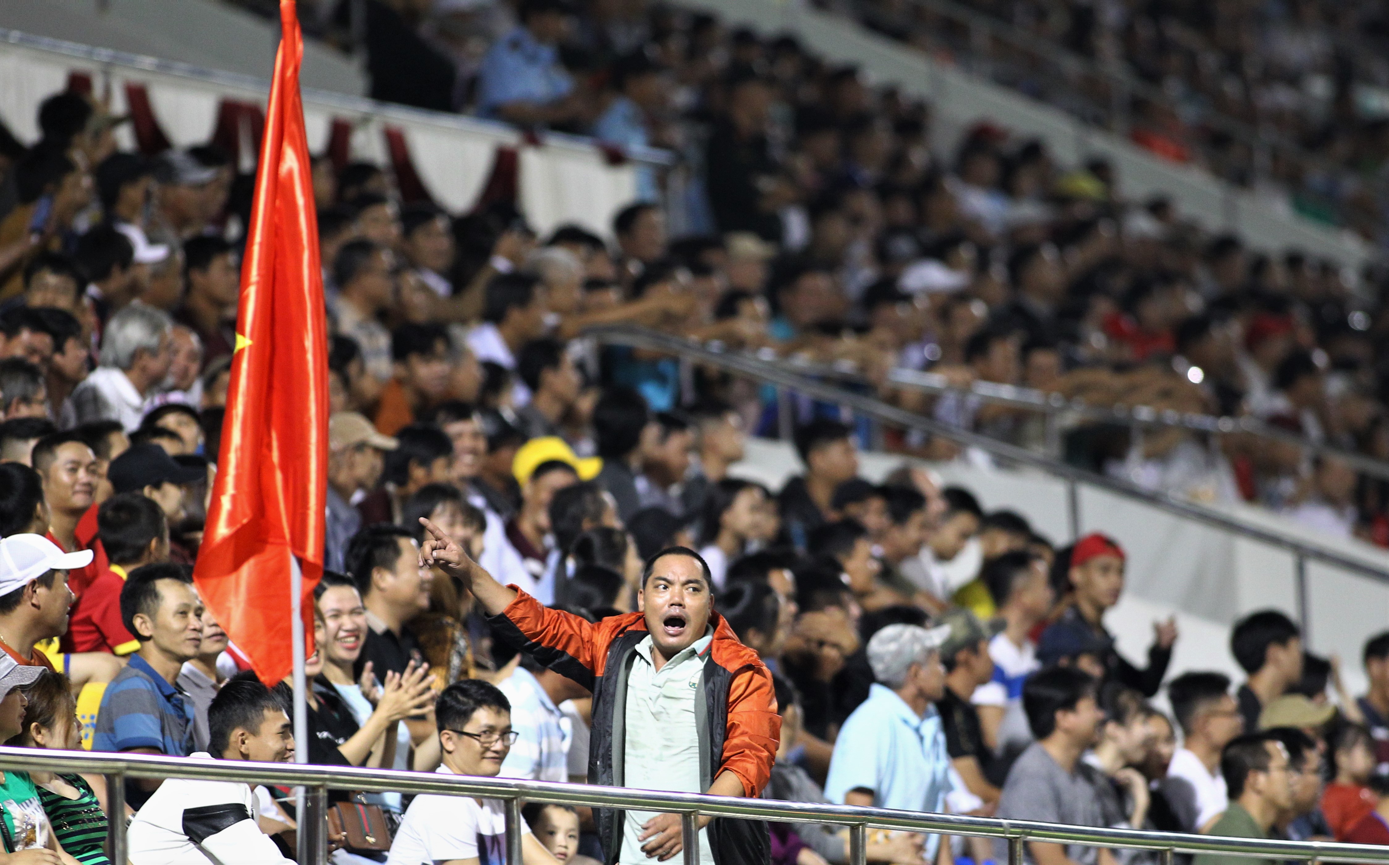 thủ môn dương hồng sơn, ảnh 3 thu mon duong hong son, anh 3