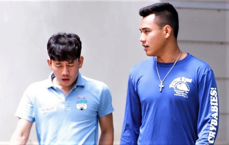 Cau thu Viet kieu noi ve viec chuyen den HAGL hinh anh