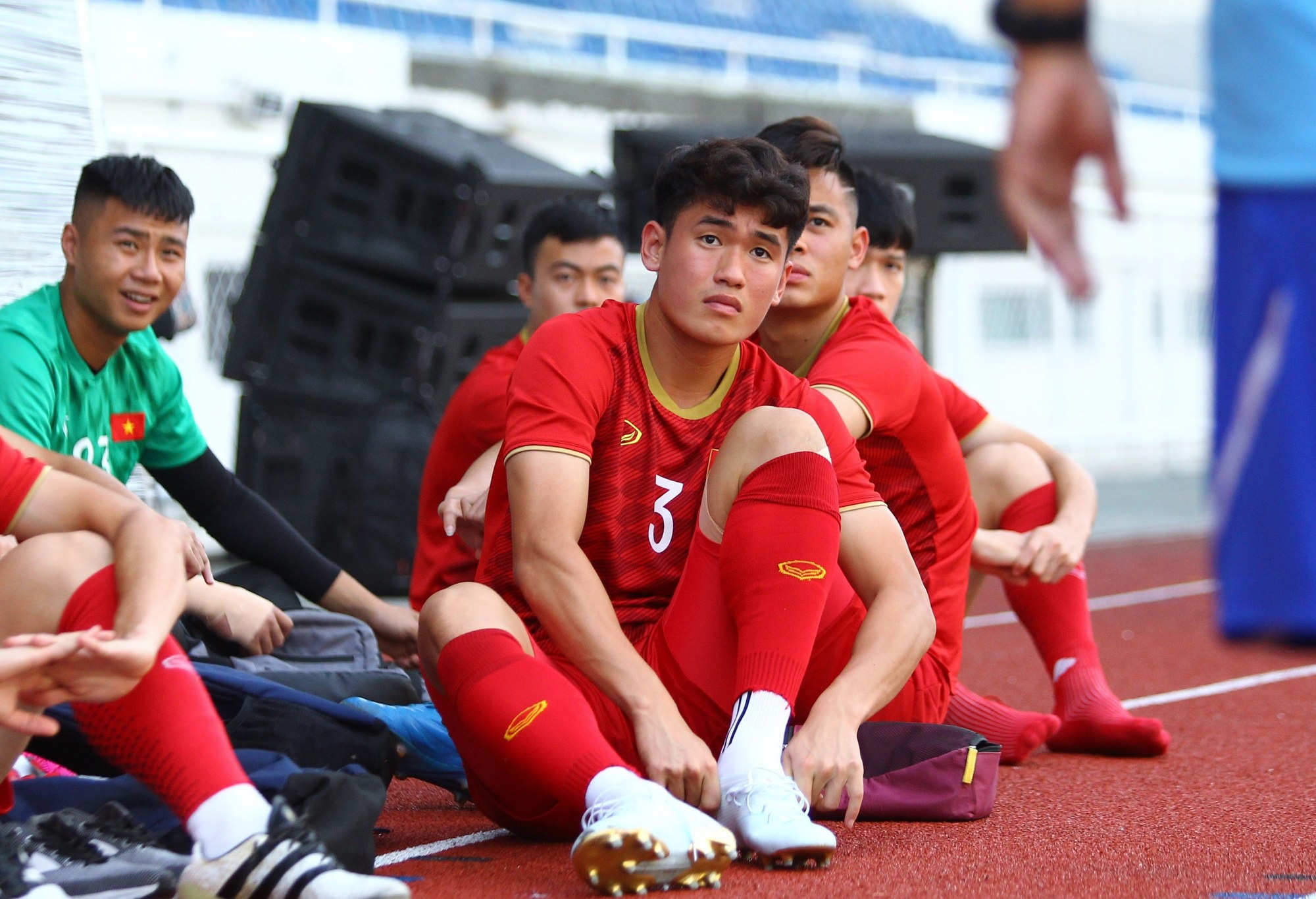 u22 xung đột lịch tập ảnh 4 u22 xung dot lich tap anh 4