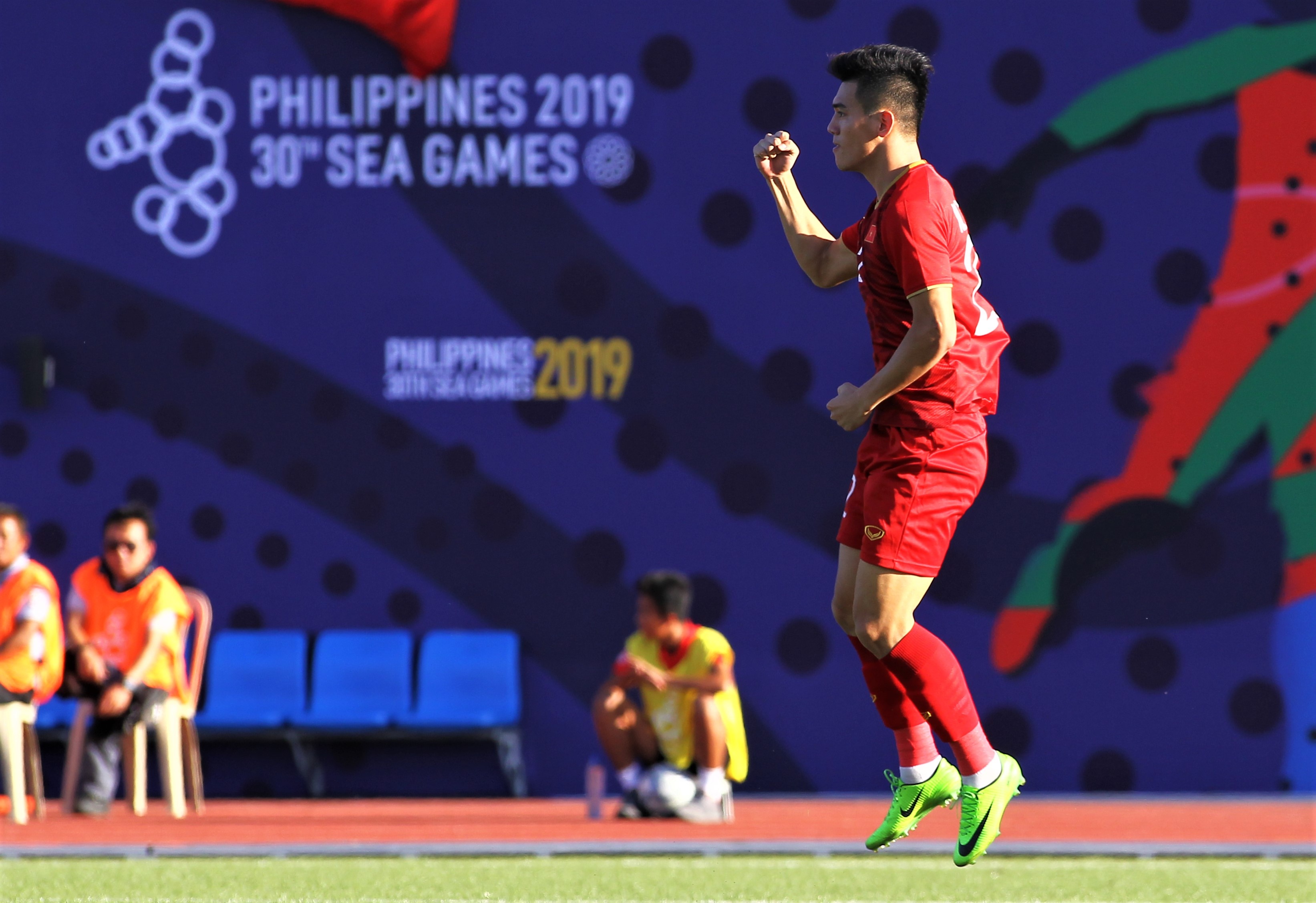 tiến linh ảnh 3 tien linh anh 3