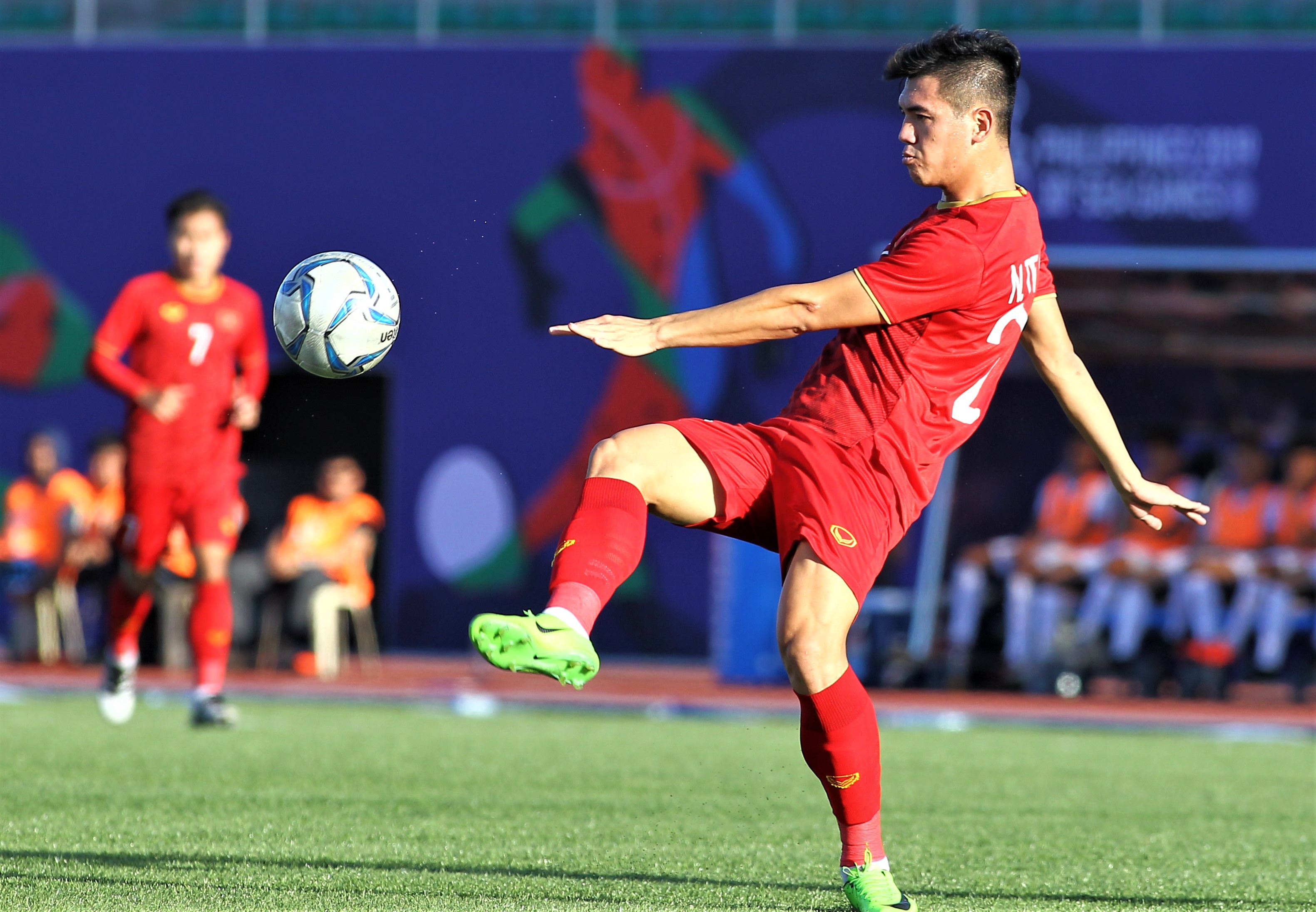 tiến linh ảnh 1 tien linh anh 1